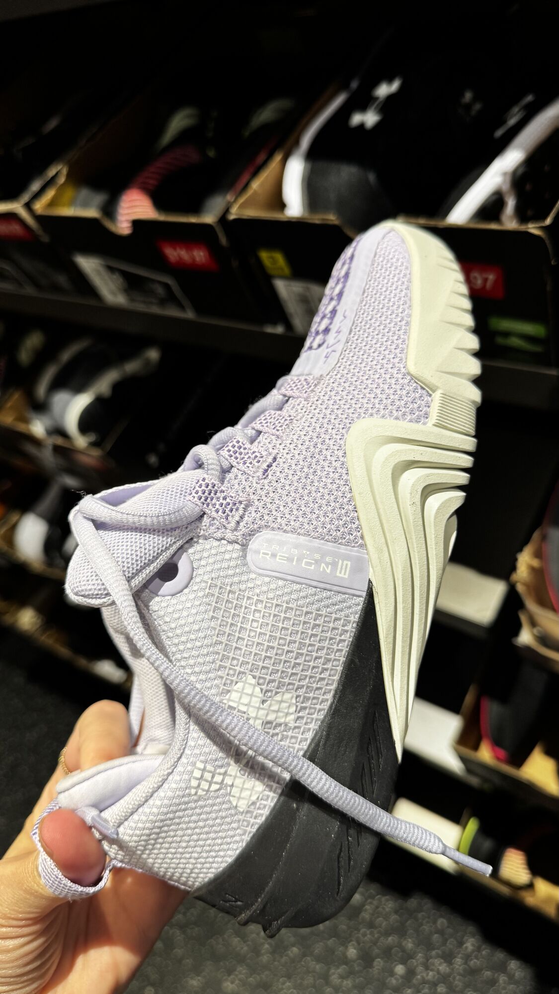 Under Armour — Tênis feminino