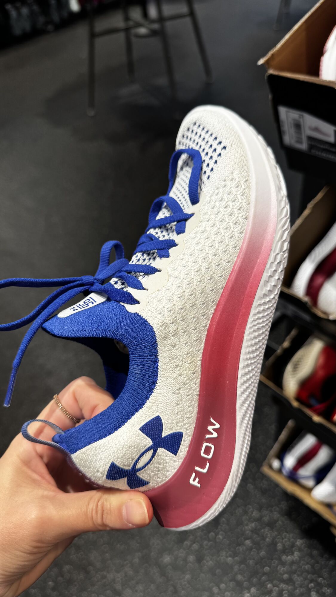 Under Armour — Tênis feminino