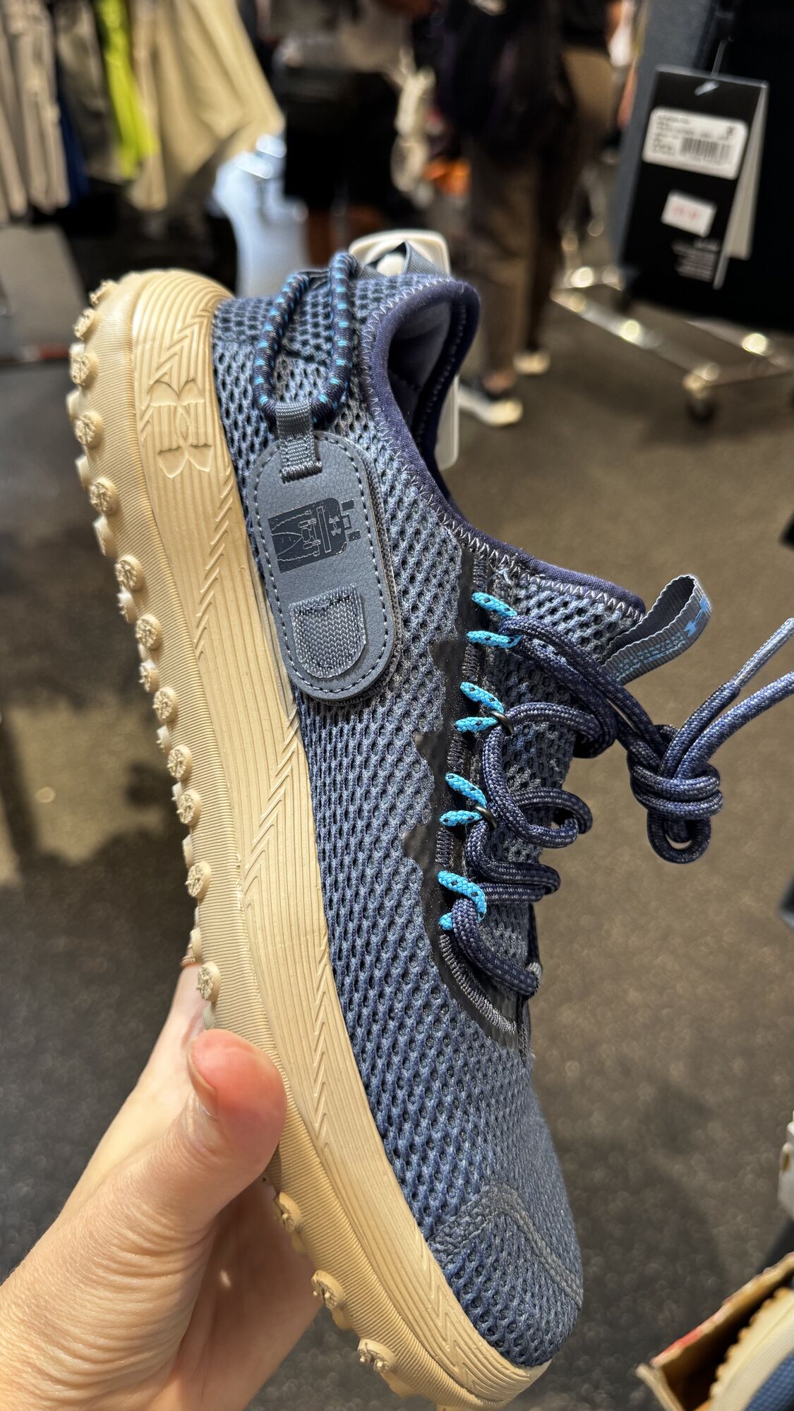 Under Armour — Tênis masculino