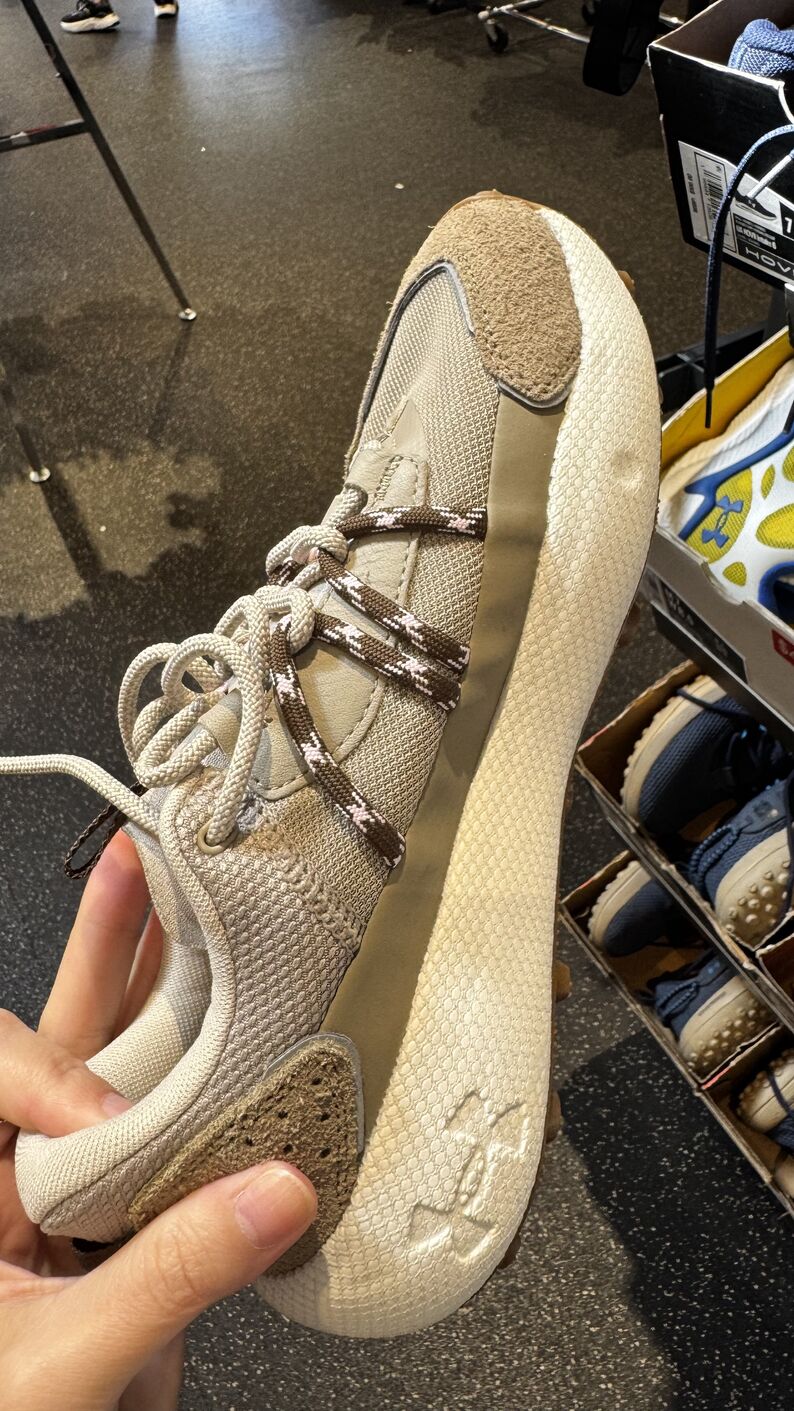 Under Armour — Tênis masculino