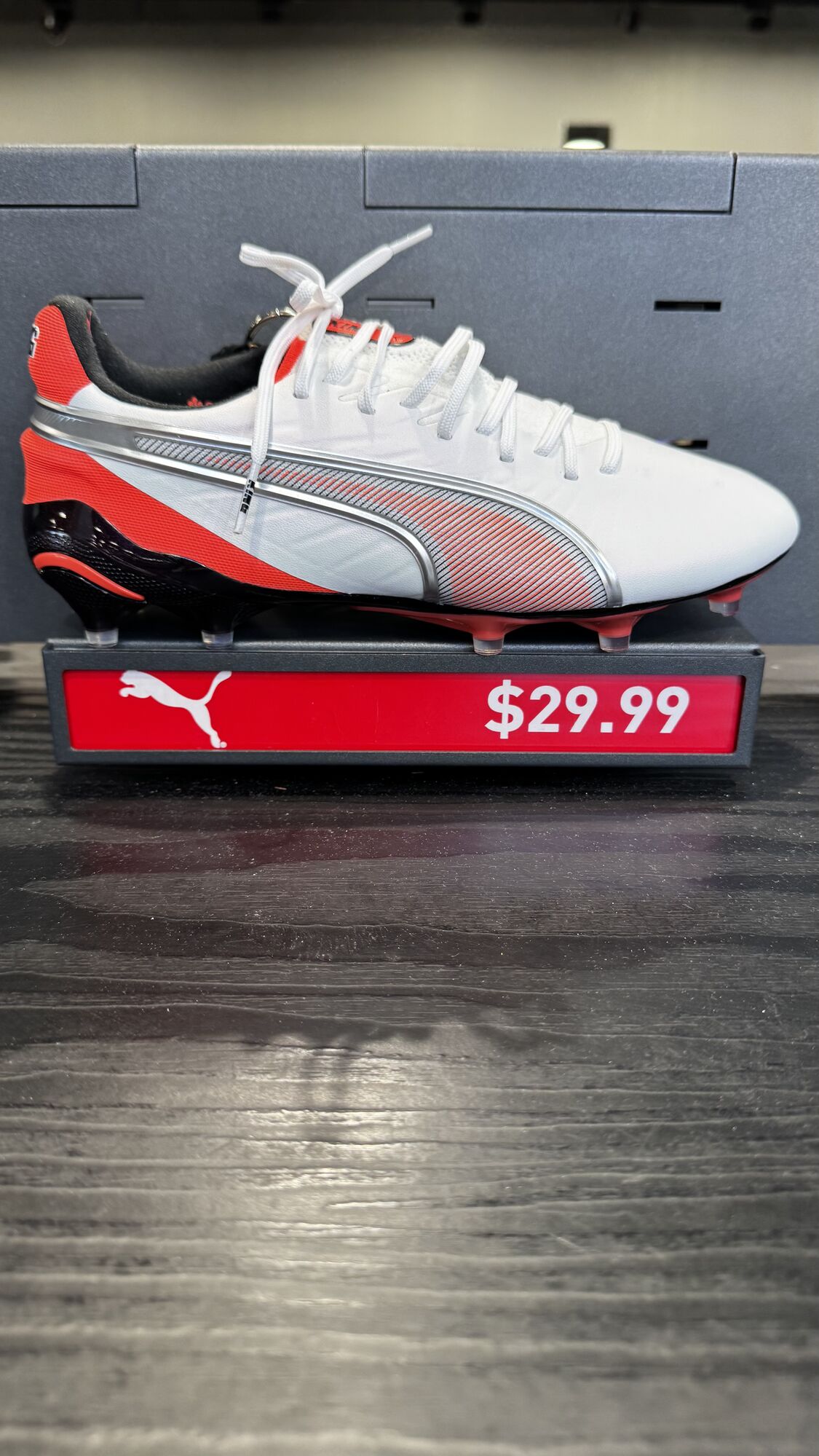 Puma — Chuteira feminina