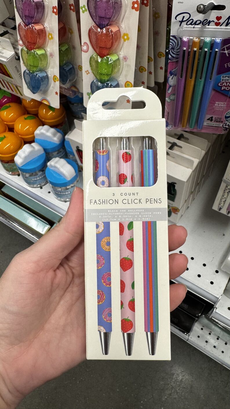 Five Below — Kit caneta