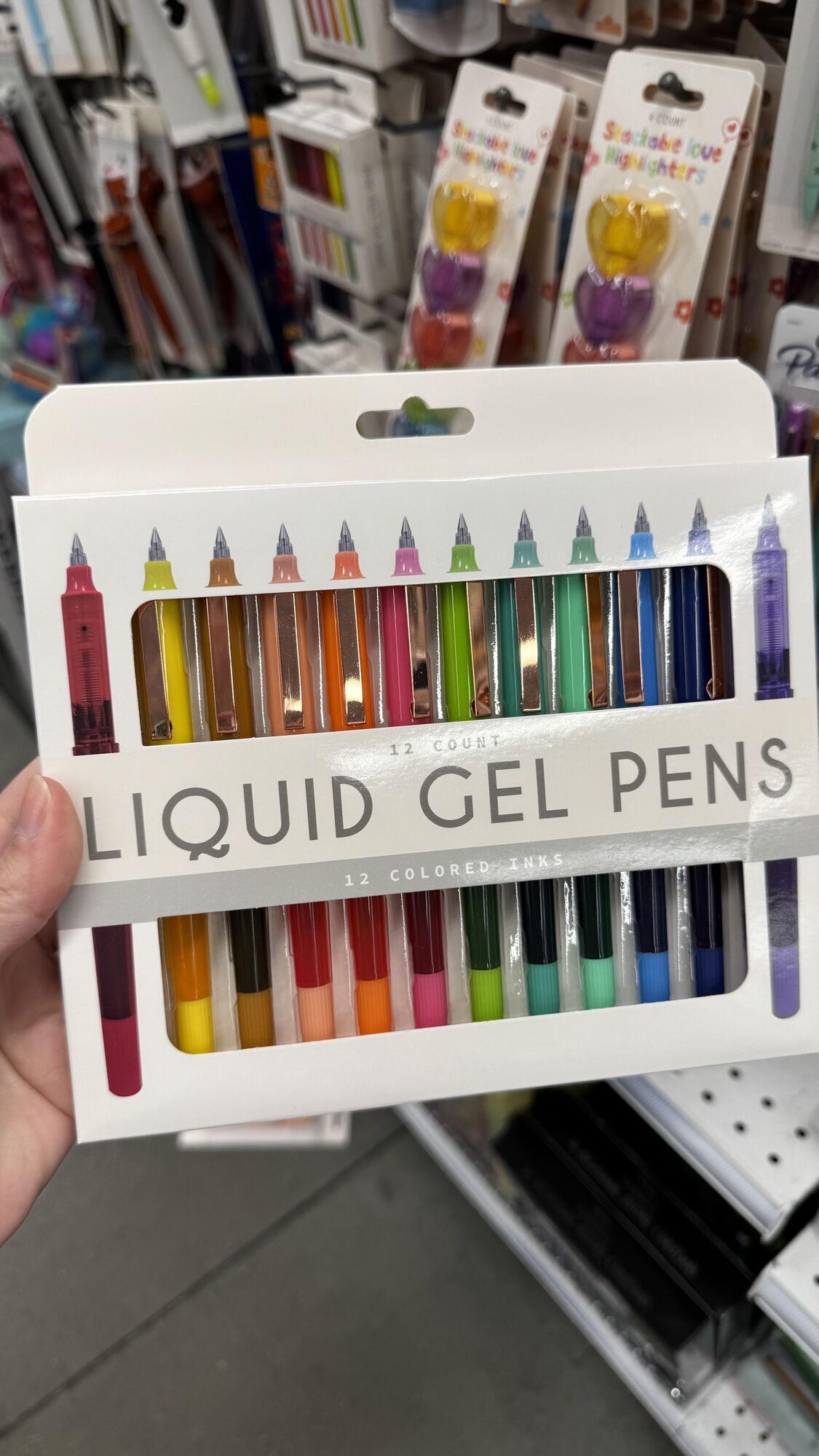 Five Below — Kit caneta