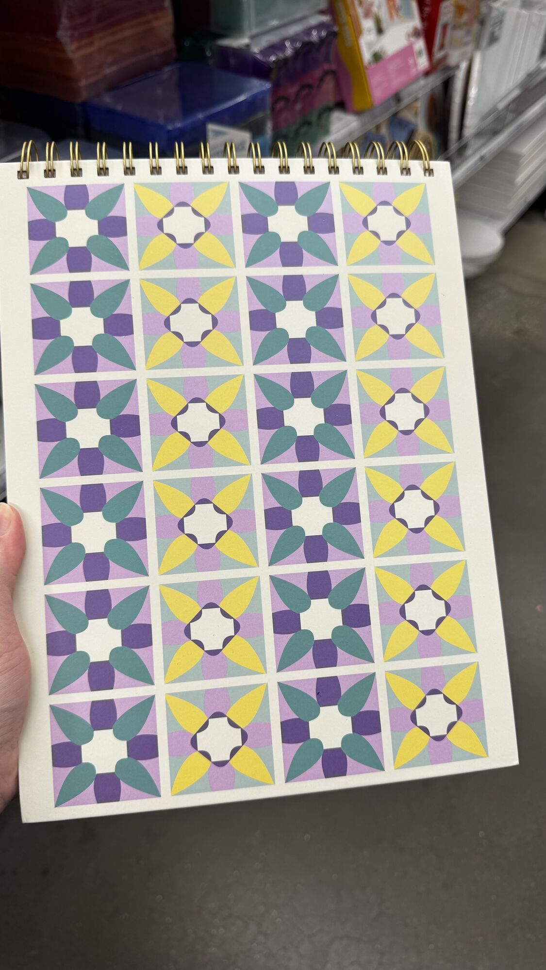 Five Below — Caderno