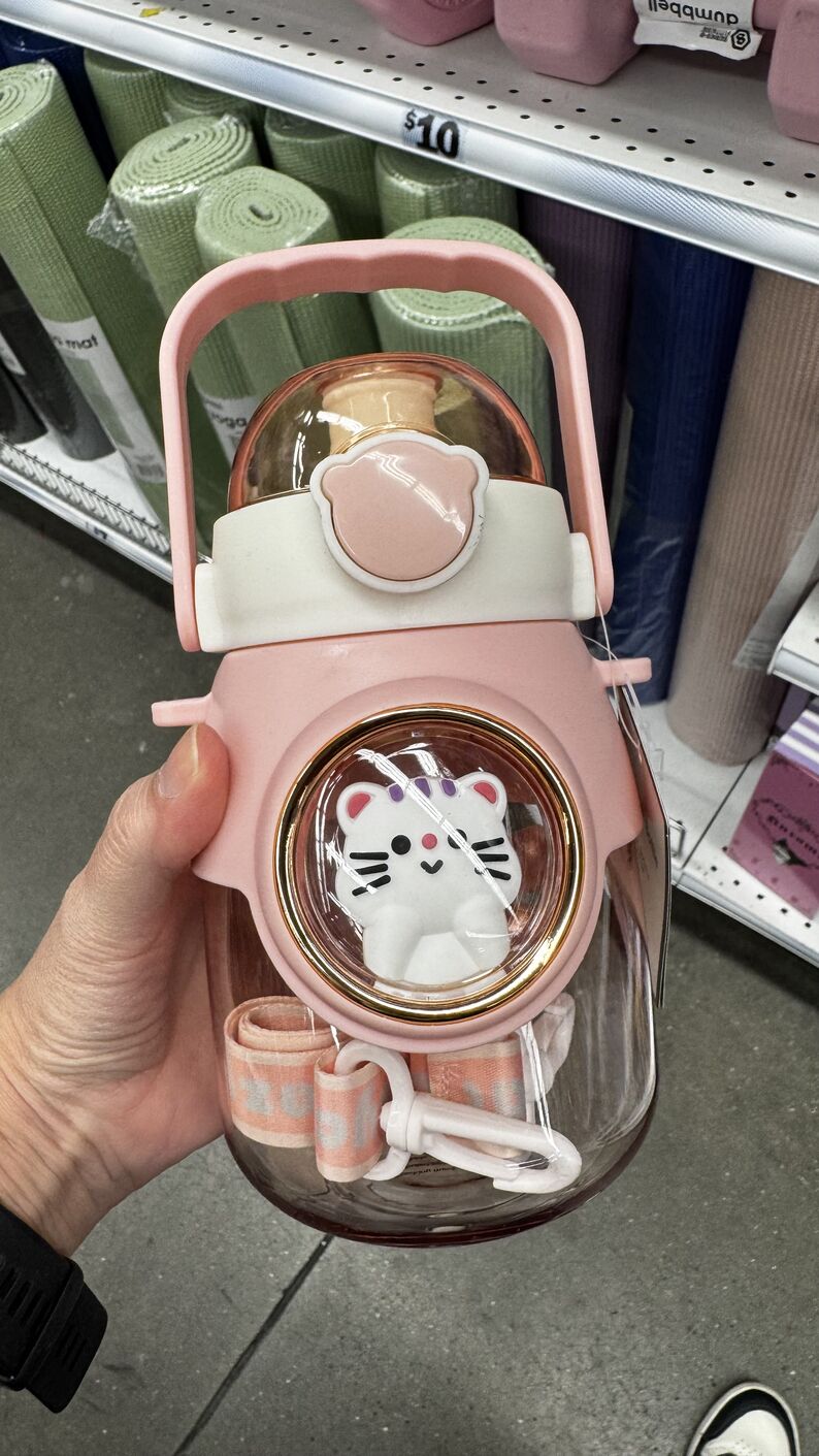 Five Below — Garrafa