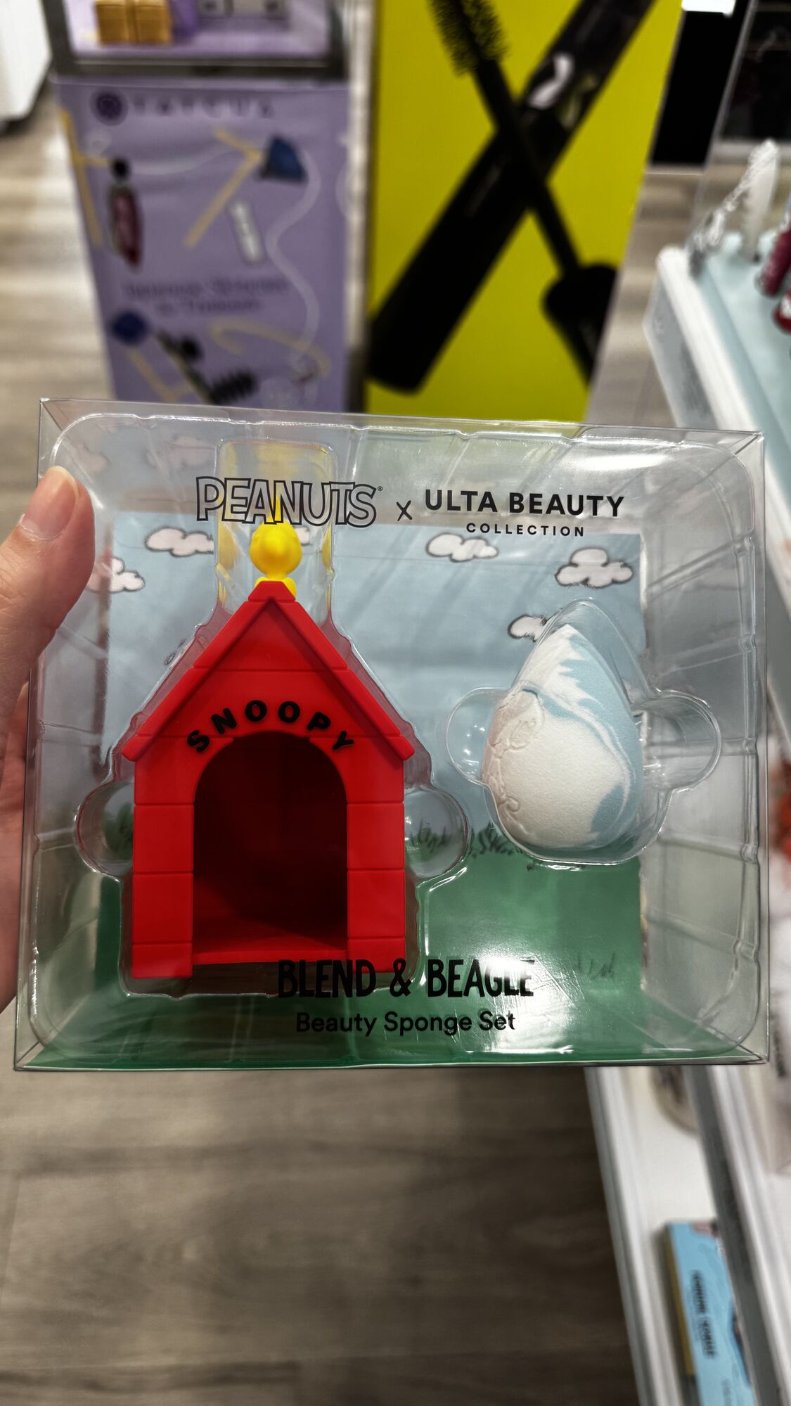 Ulta Beauty — Esponja Snoopy