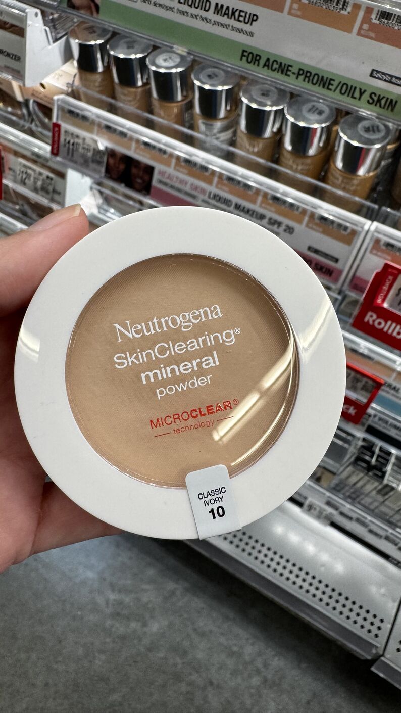 Walmart — Pó compacto para acne