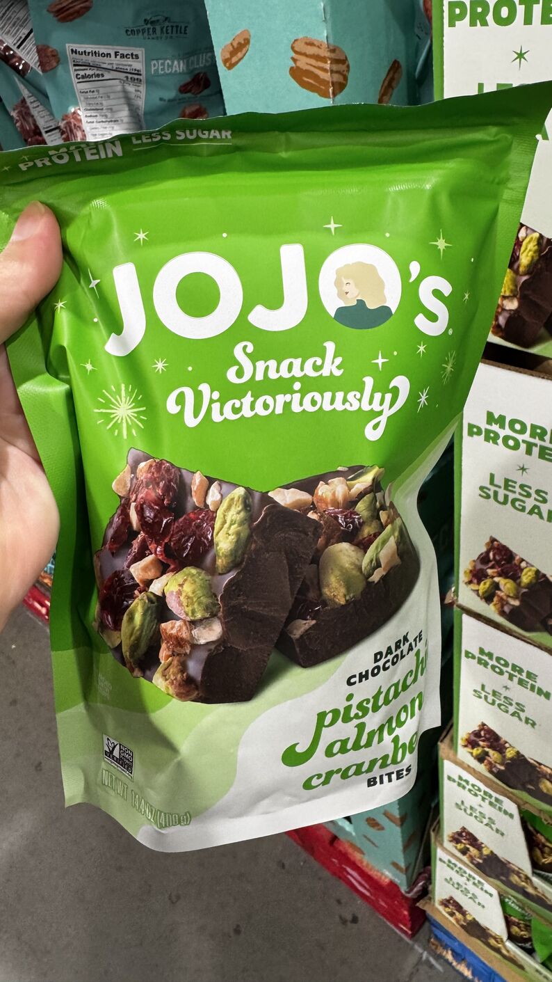 Cotsco — Chocolate com amêndoas, pistac