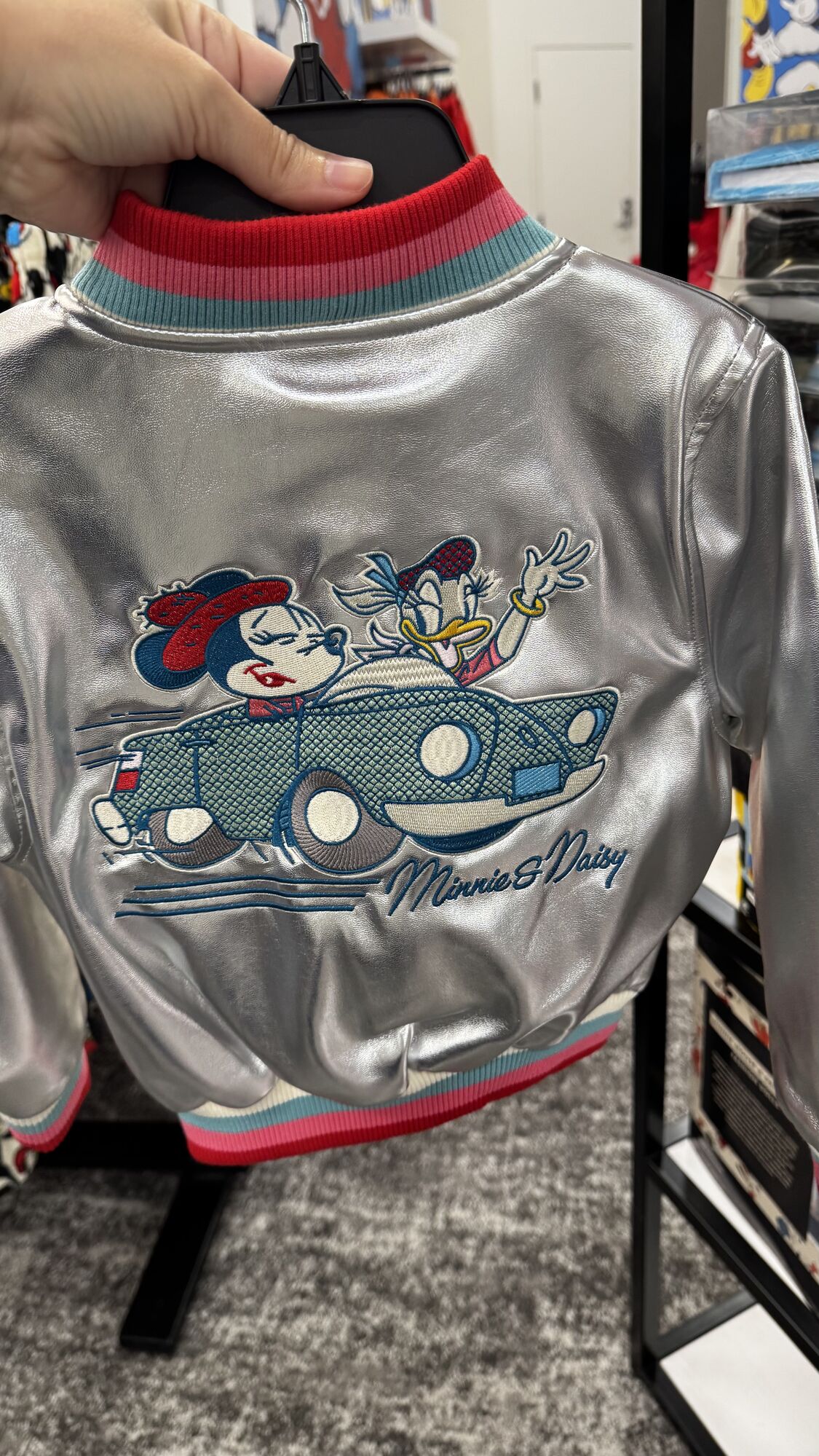 Macys — Jaqueta Disney