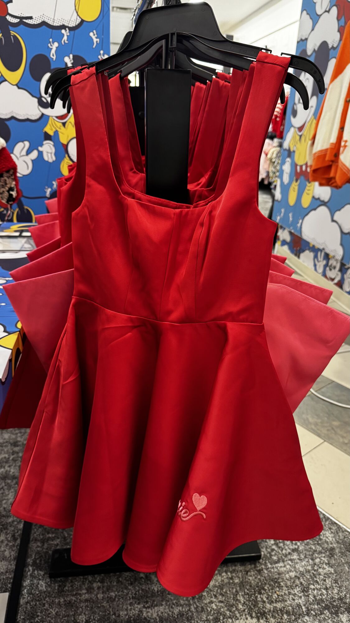 Macys — Vestido Disney