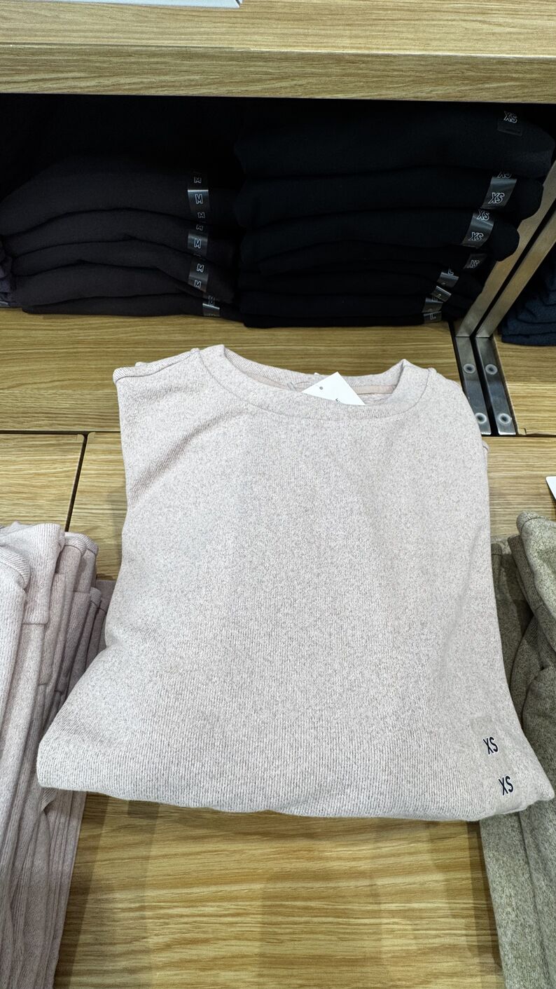 UNIQLO — Blusa manga comprida fleece
