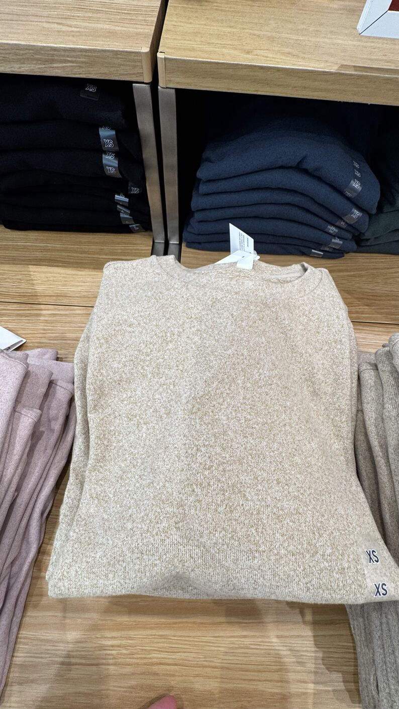 UNIQLO — Blusa manga comprida fleece