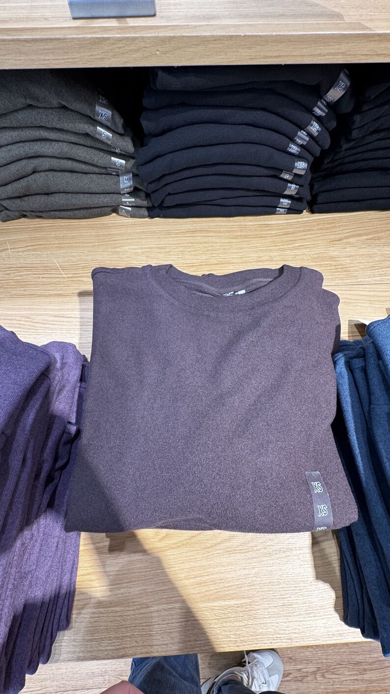 UNIQLO — Blusa manga comprida fleece