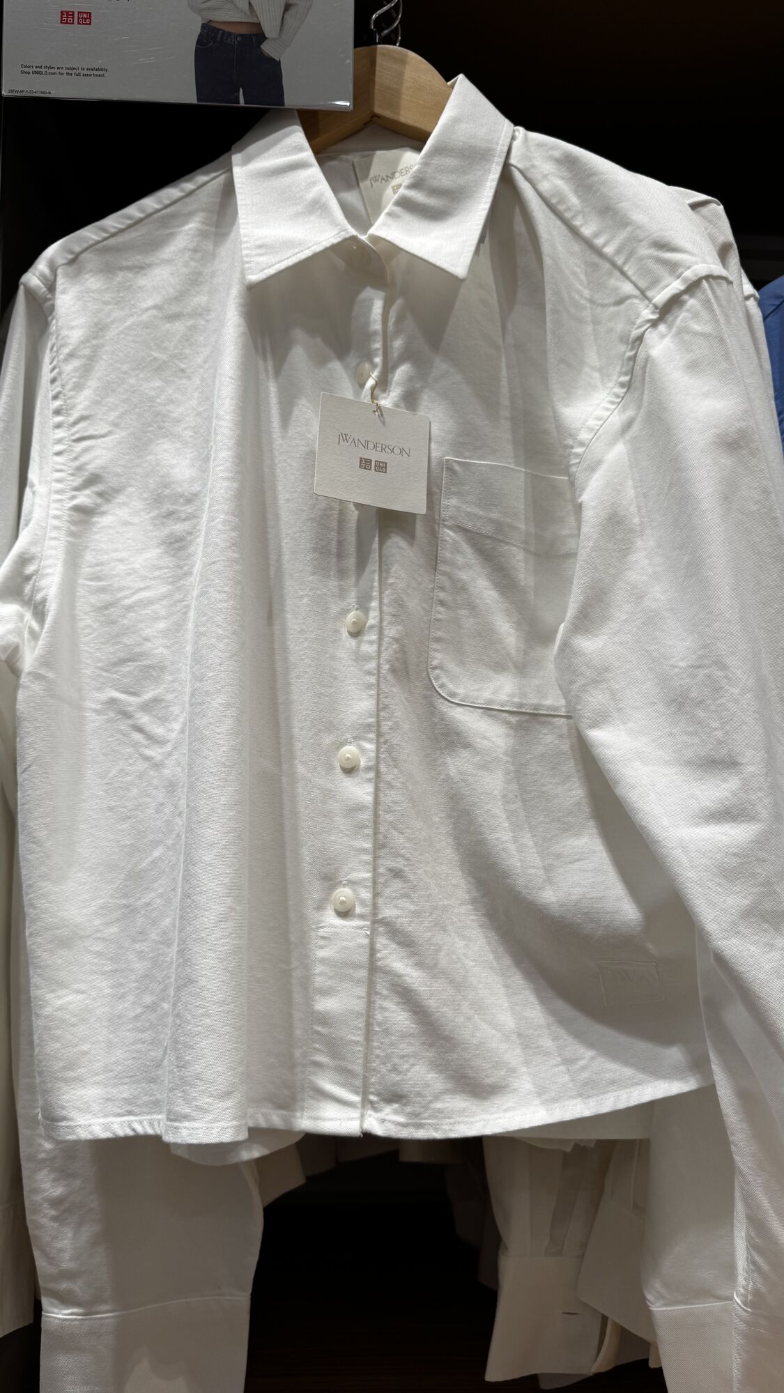 UNIQLO — Blusa social manga comprida