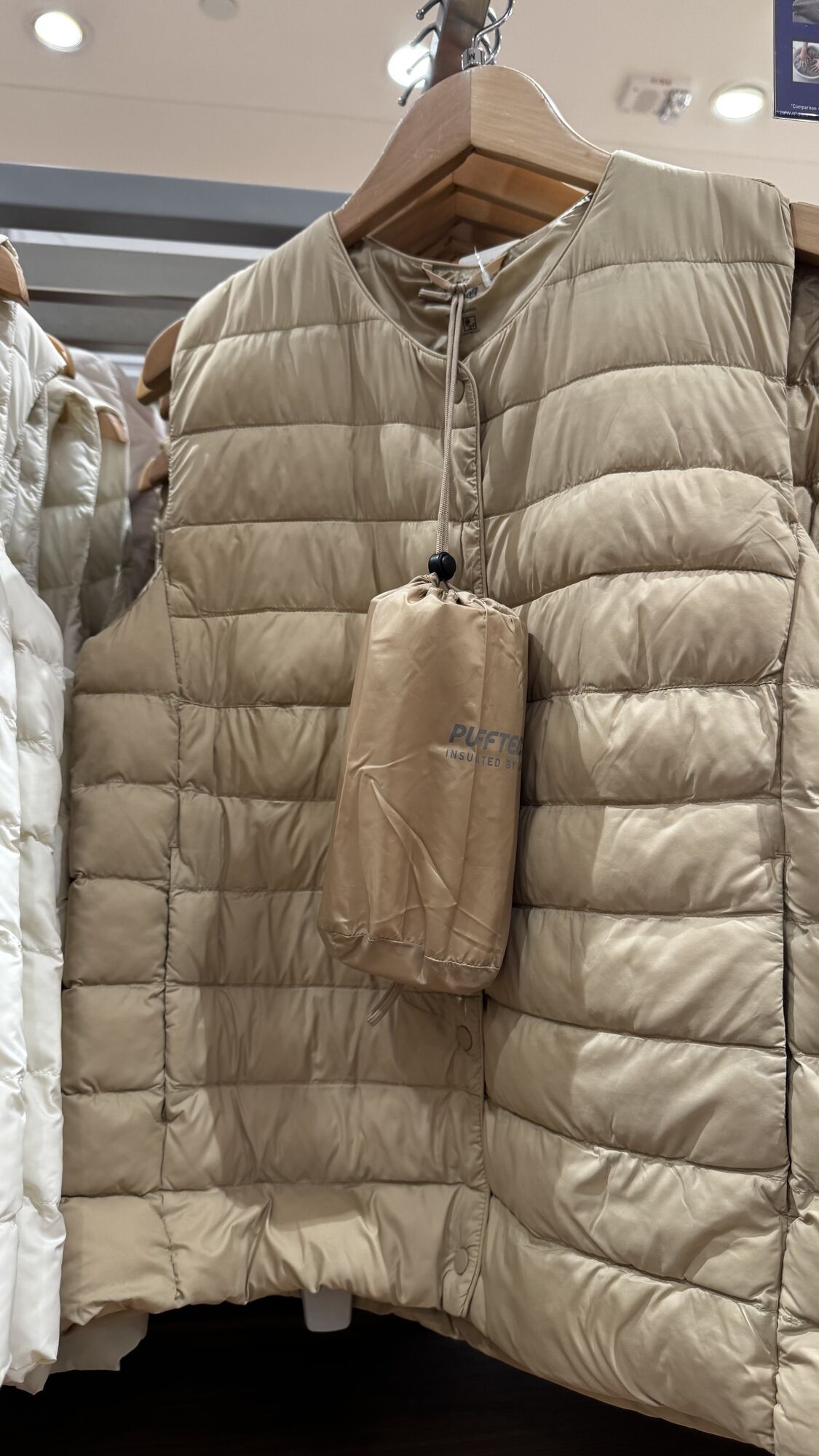 UNIQLO — Colete Puffer