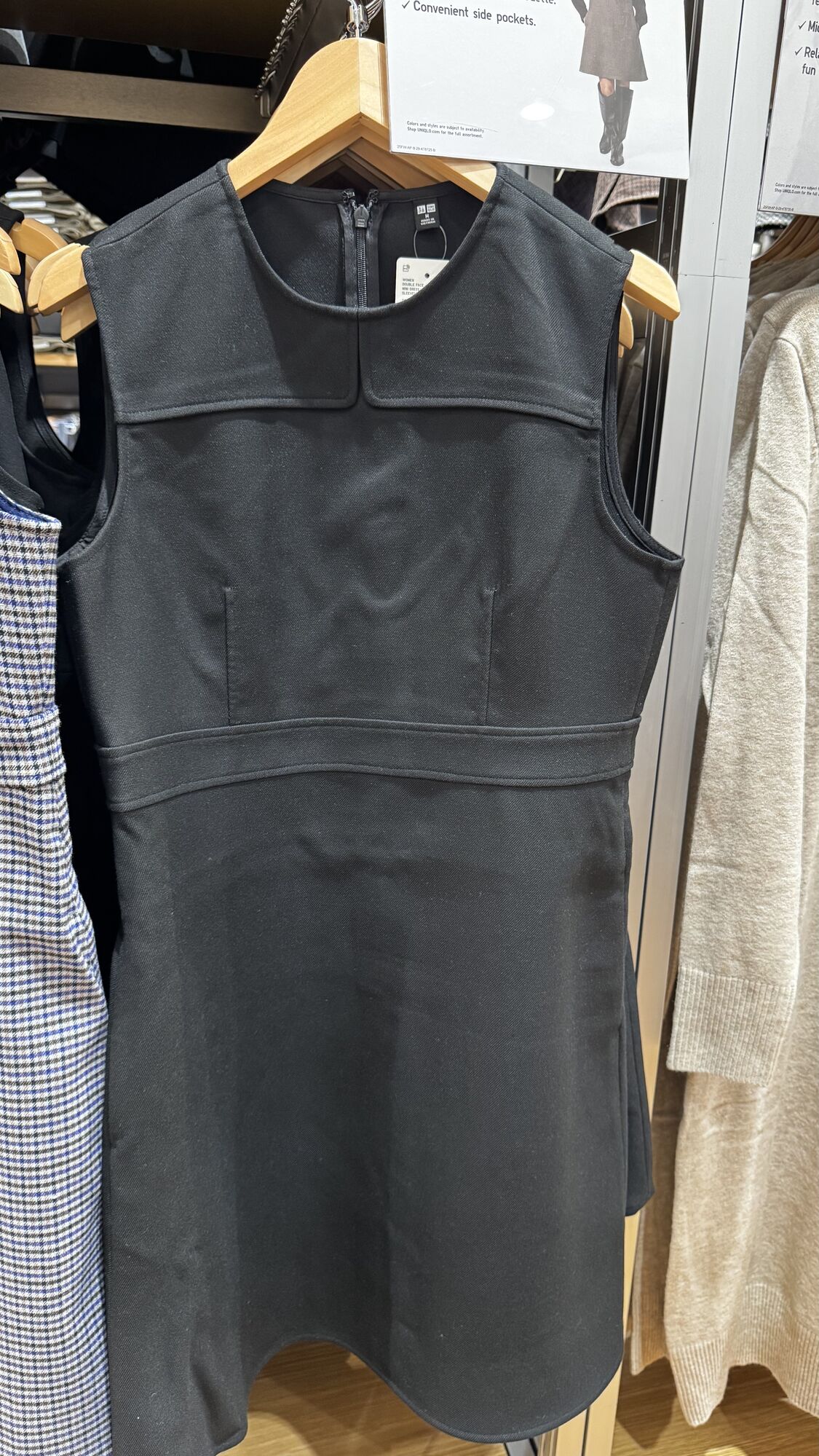 UNIQLO — Vestido