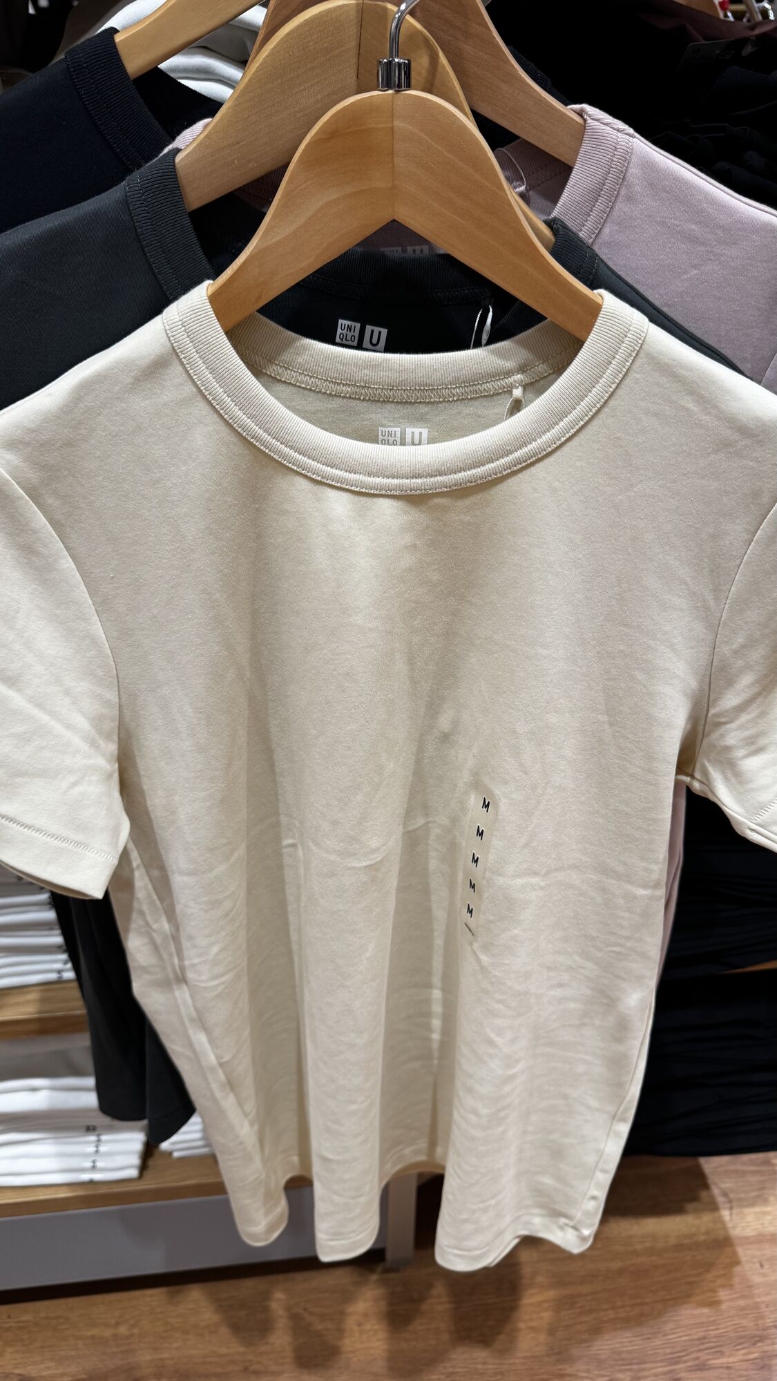 UNIQLO — Blusa manga curta