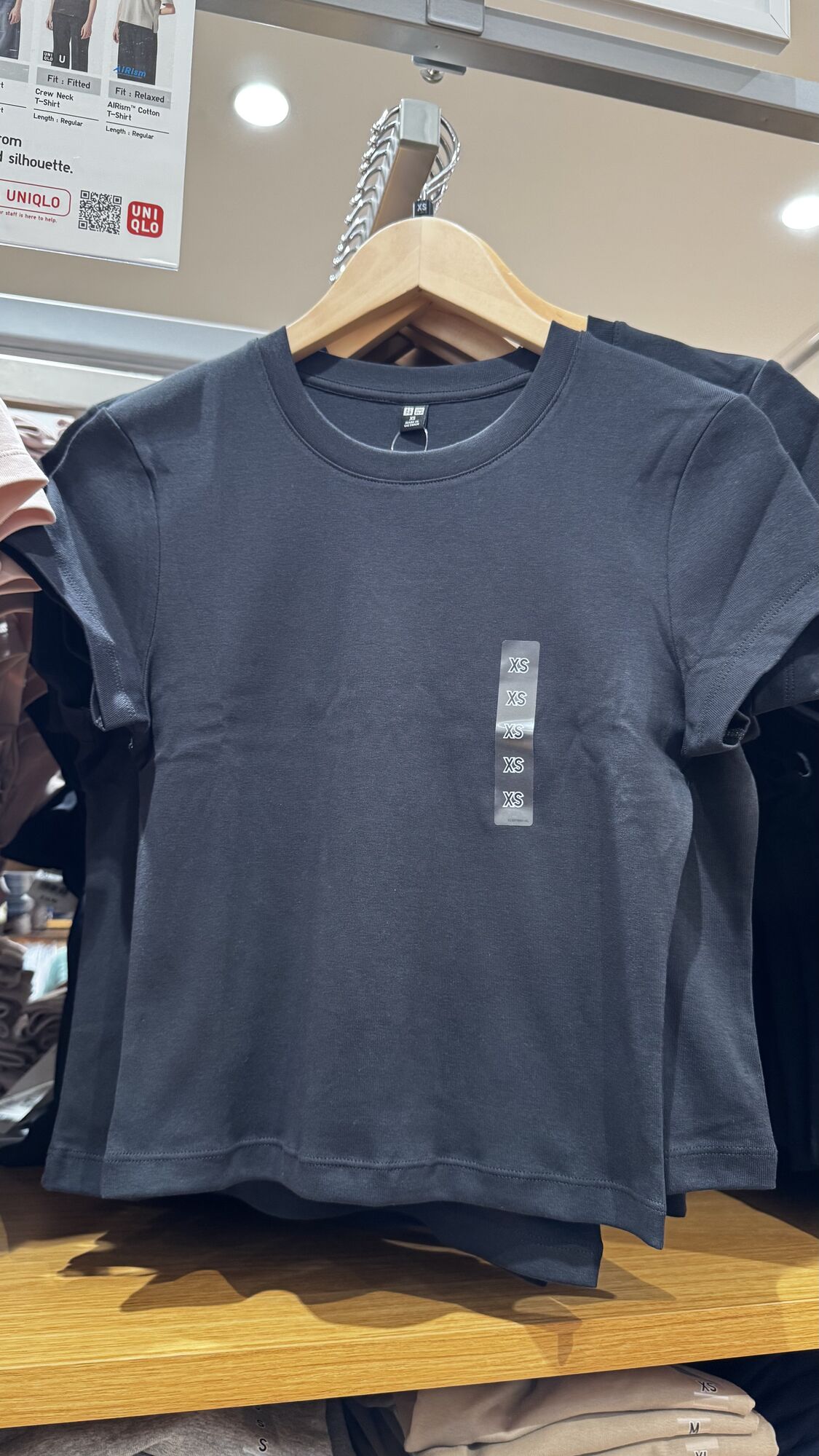 UNIQLO — Blusa manga curta