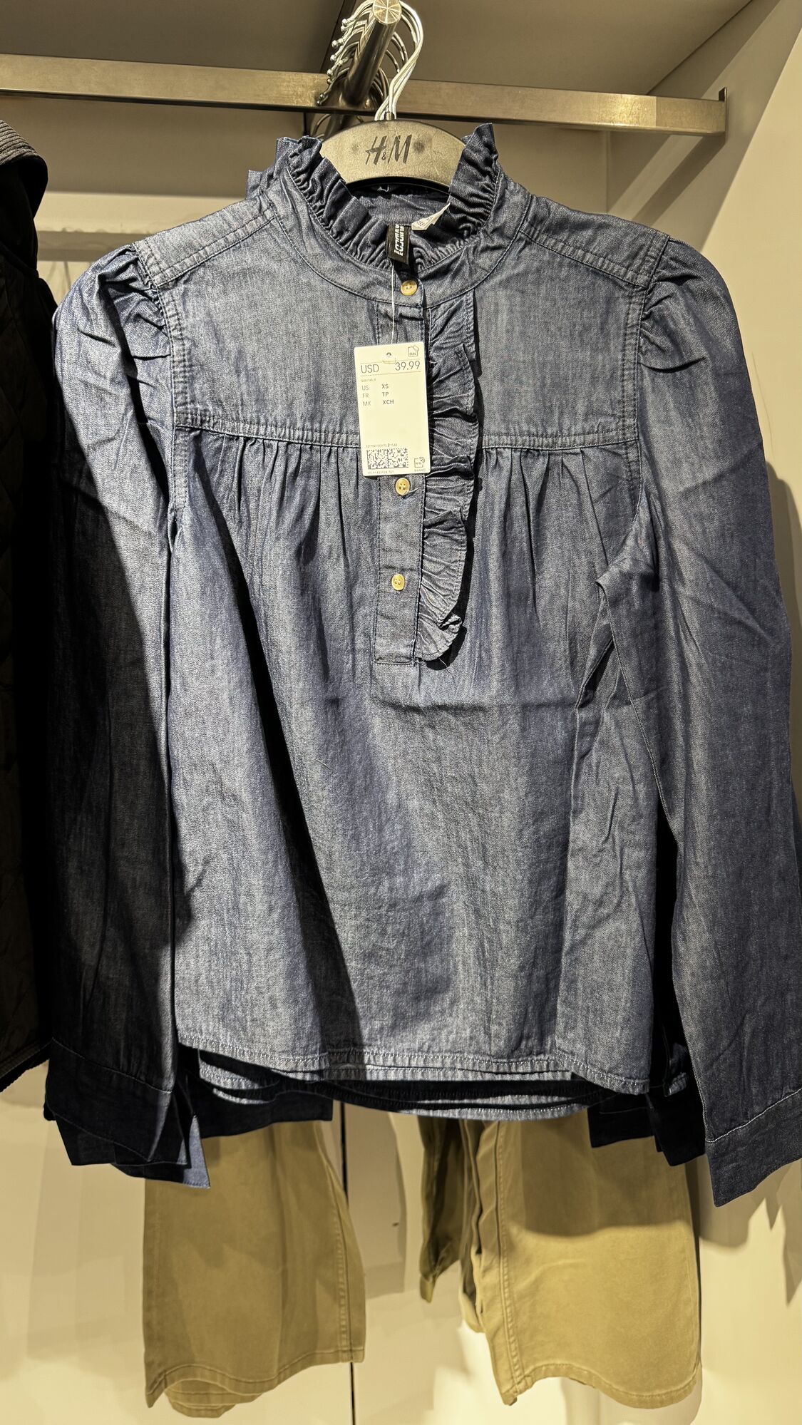 H&M — Blusa manga comprida