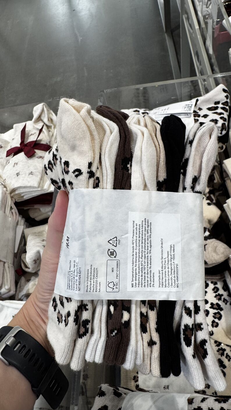 H&M — 5 pares de meias