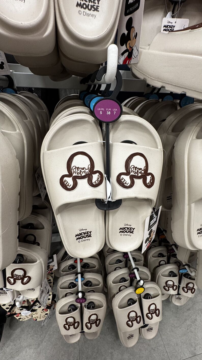 Primark — Chinelos