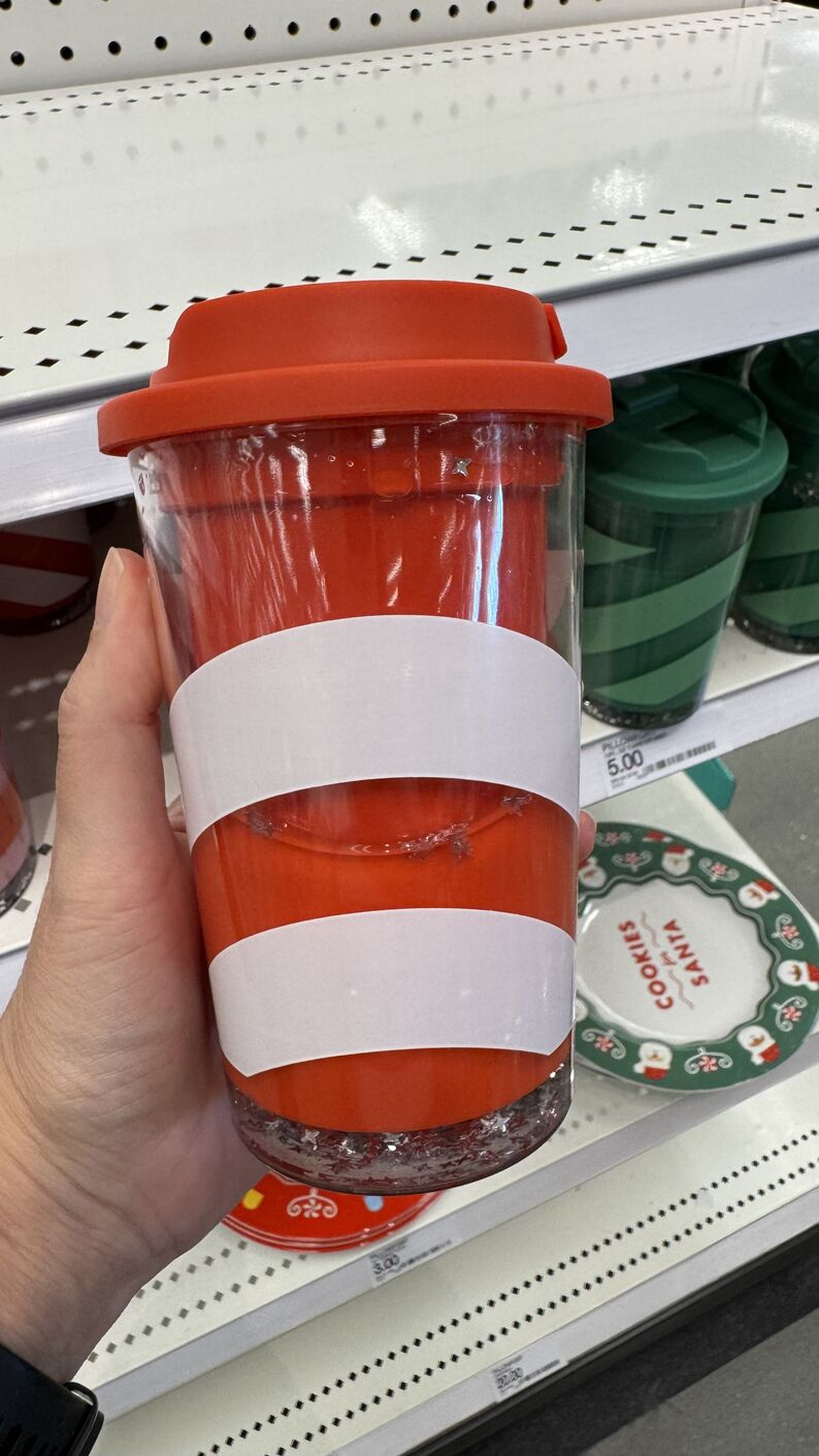 Target — Copo Natal