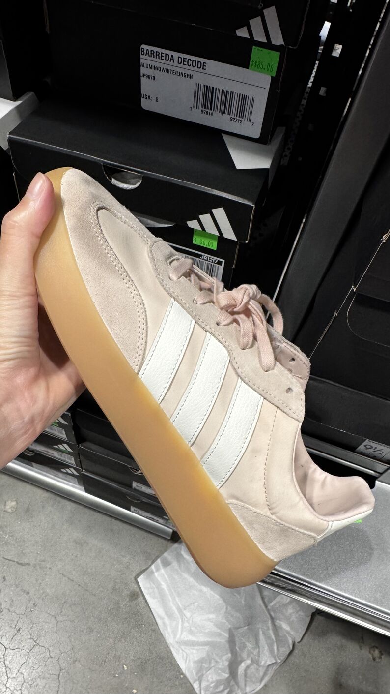 Adidas — Tênis feminino