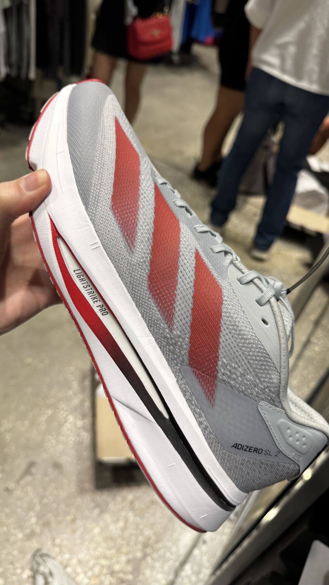 Adidas — Tênis feminino