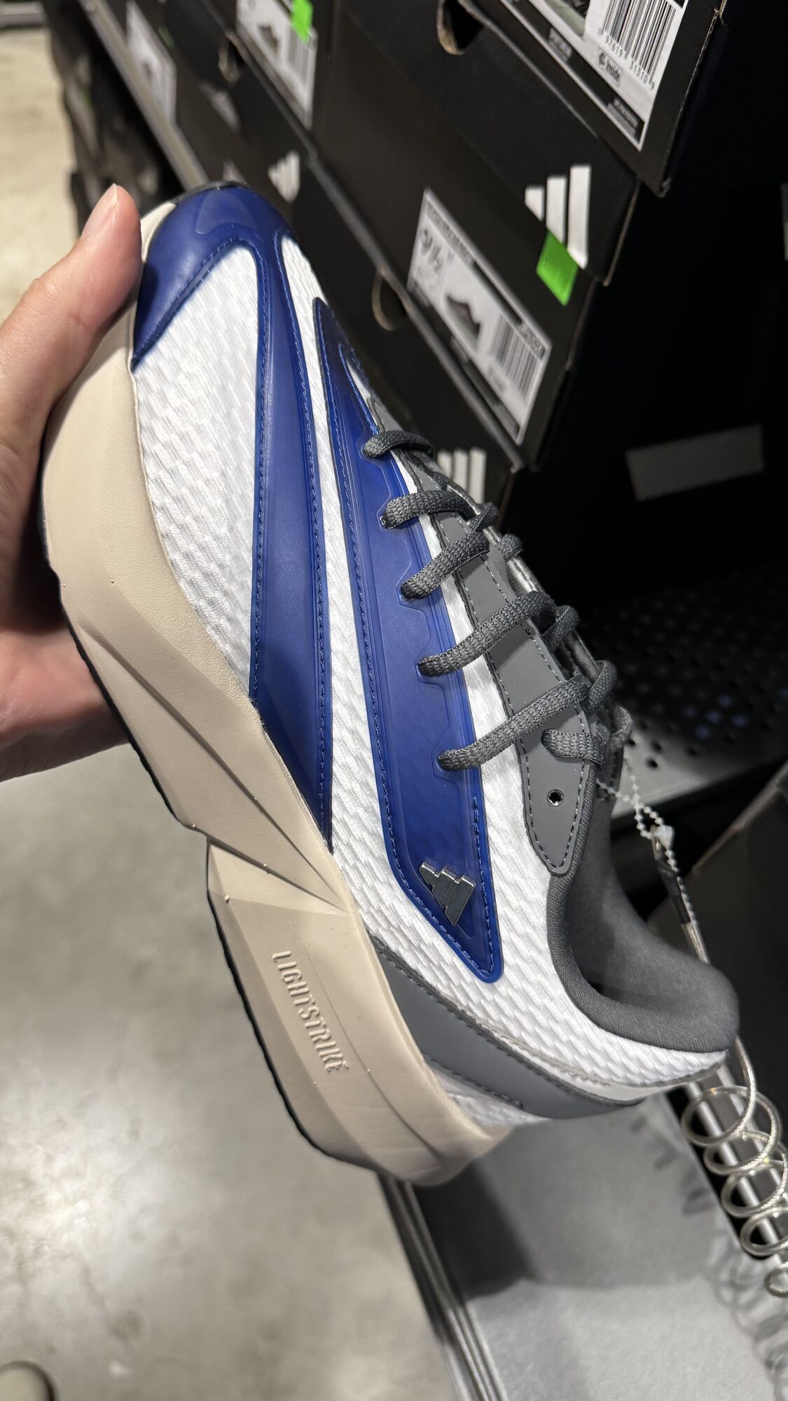 Adidas — Tênis masculino