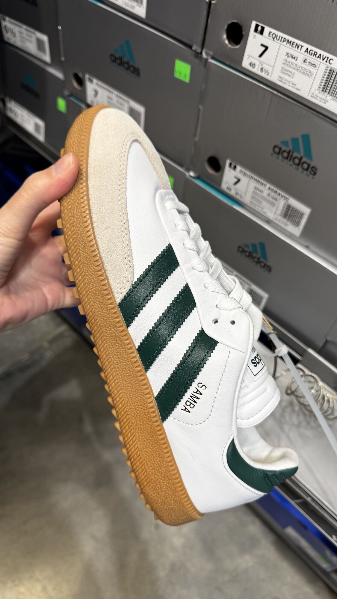Adidas — Tênis masculino