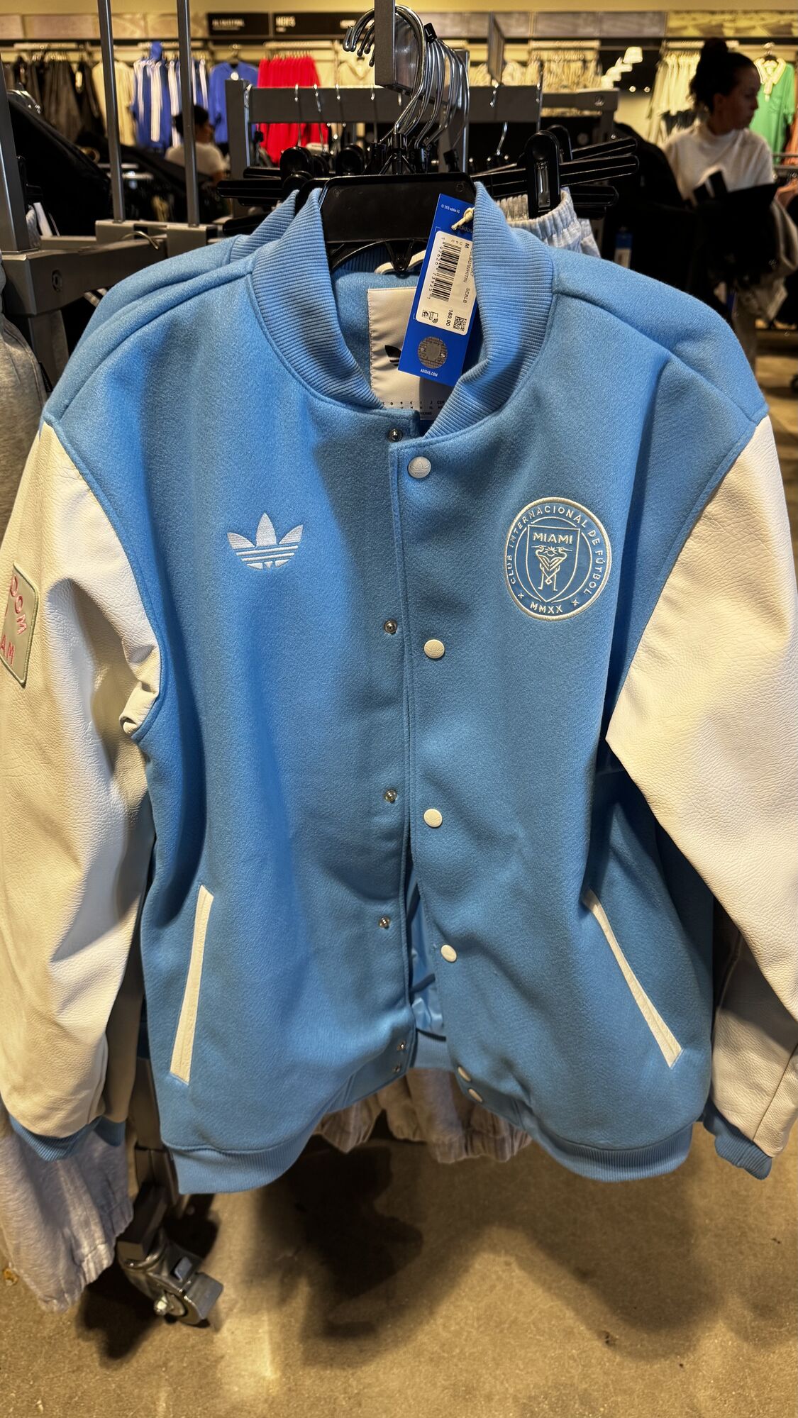 Adidas — Casaco