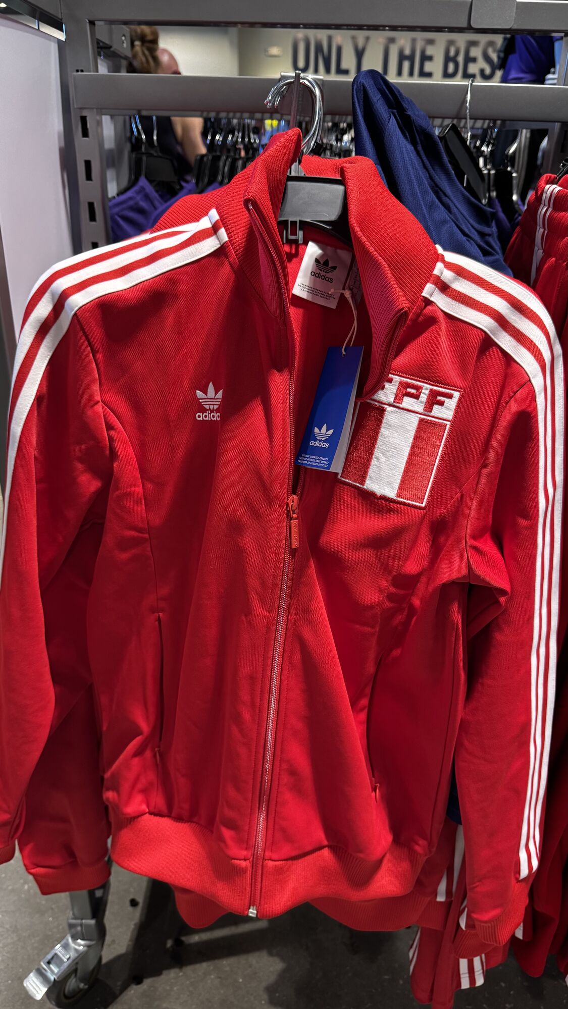 Adidas — Casaco