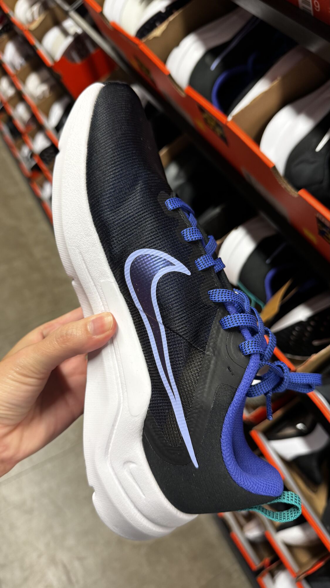 Nike — Tênis feminino