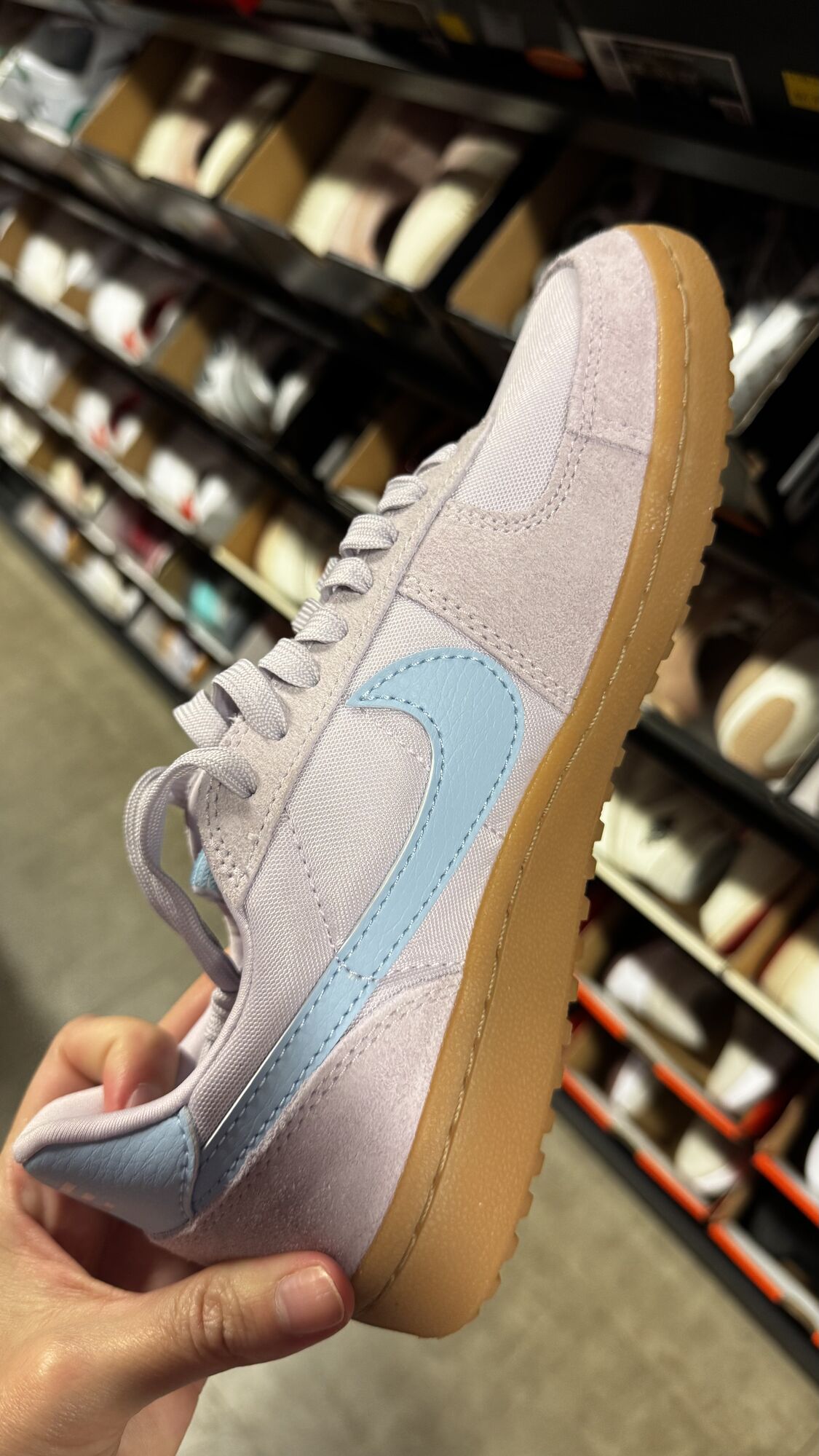 Nike — Tênis feminino