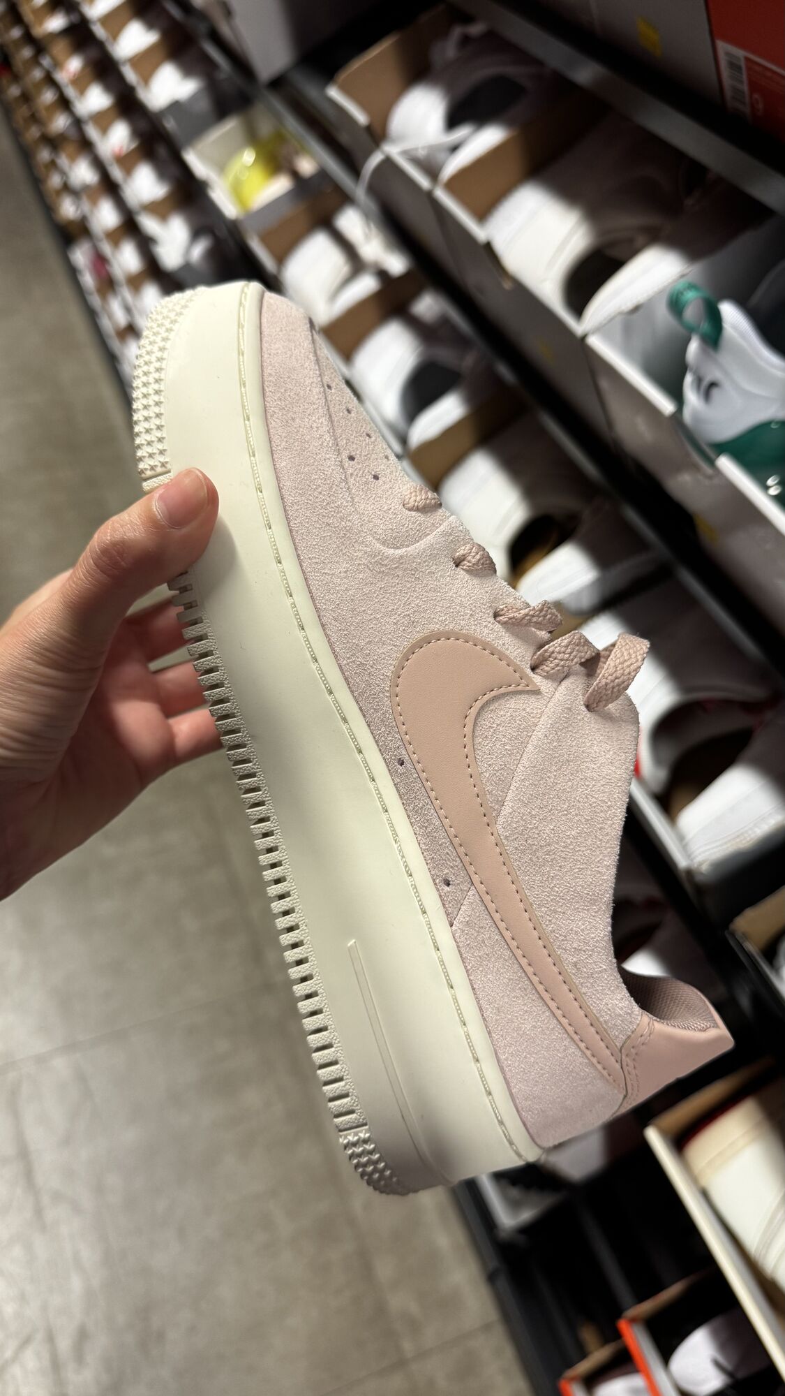 Nike — Tênis feminino