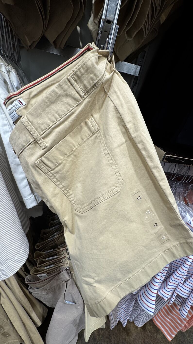 Tommy Hilfiger — Bermuda