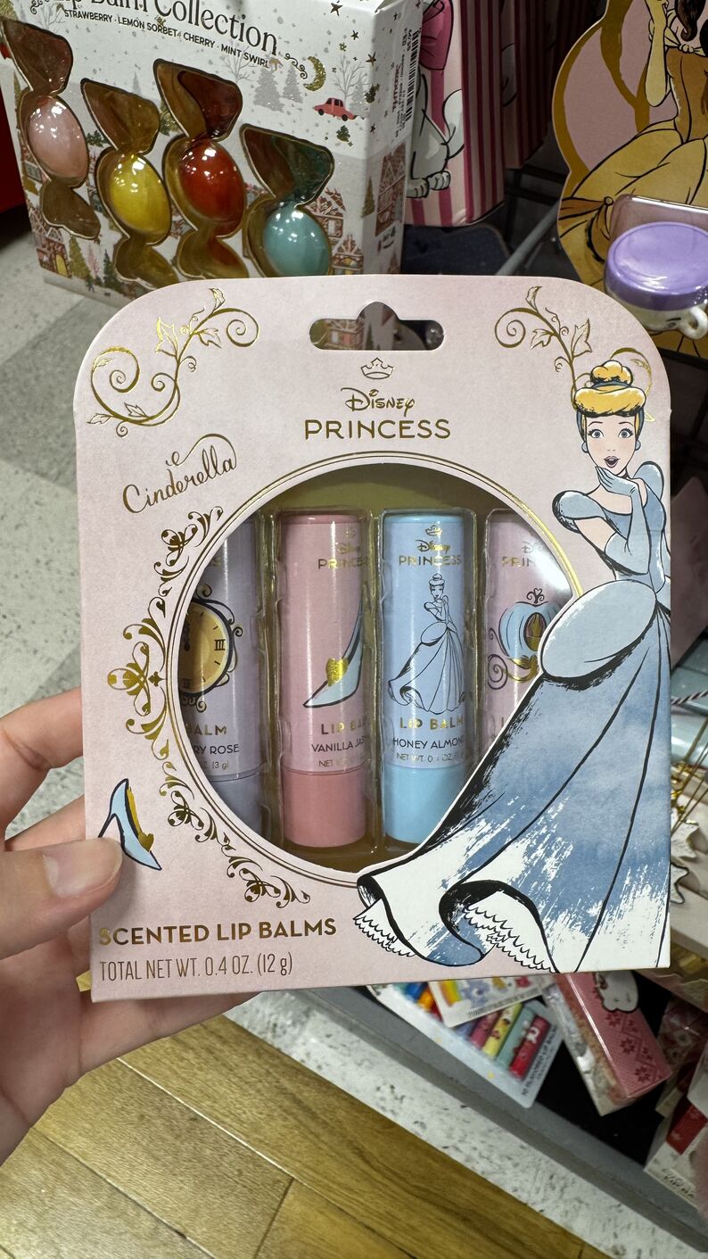 TJMax — kit lip balm