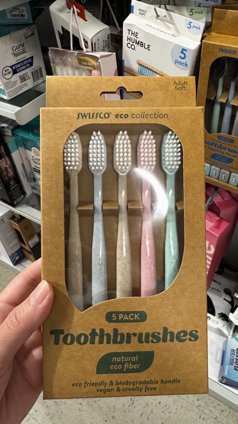 TJMax — Kit escova de dente