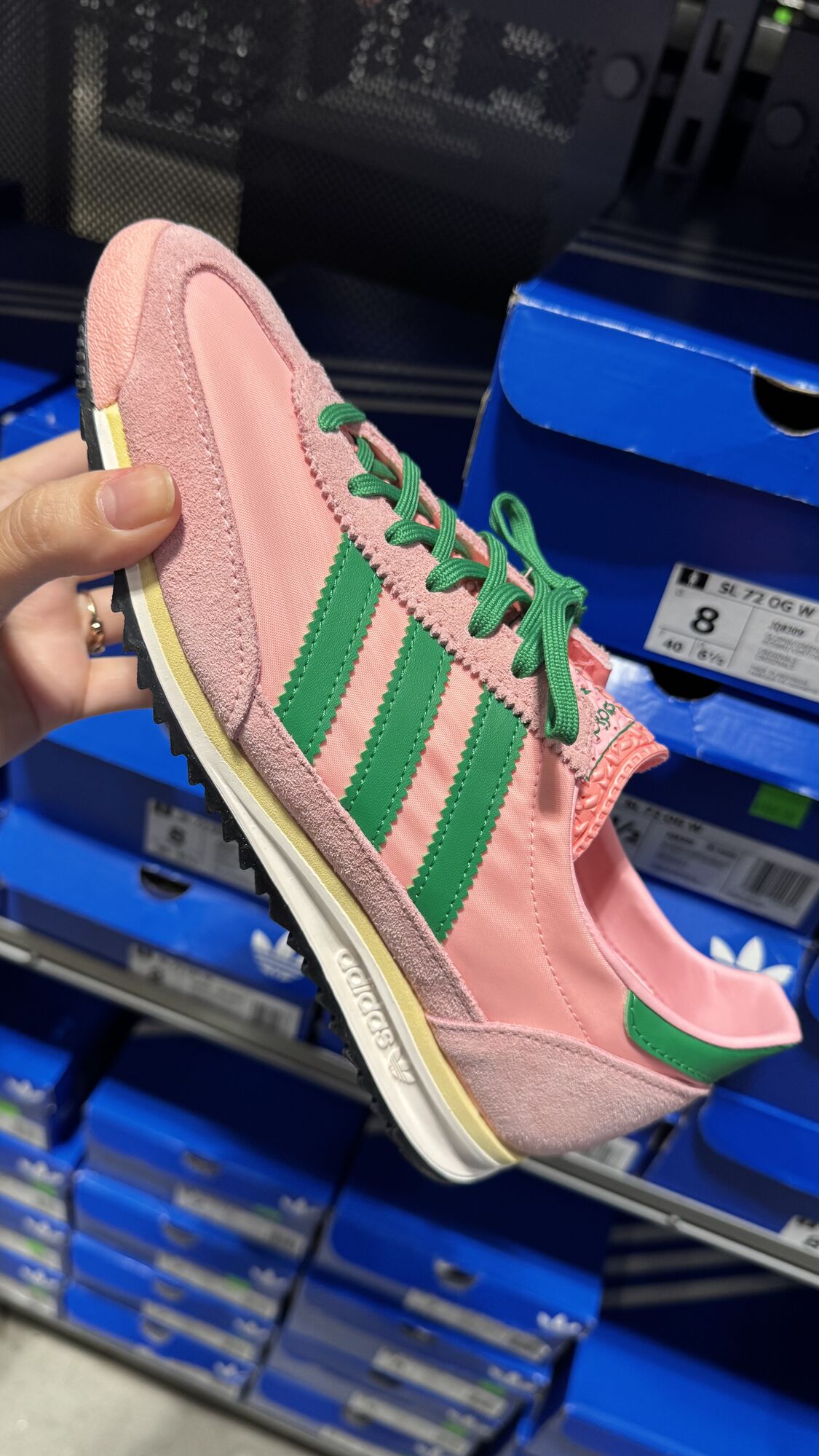 Adidas — Tênis