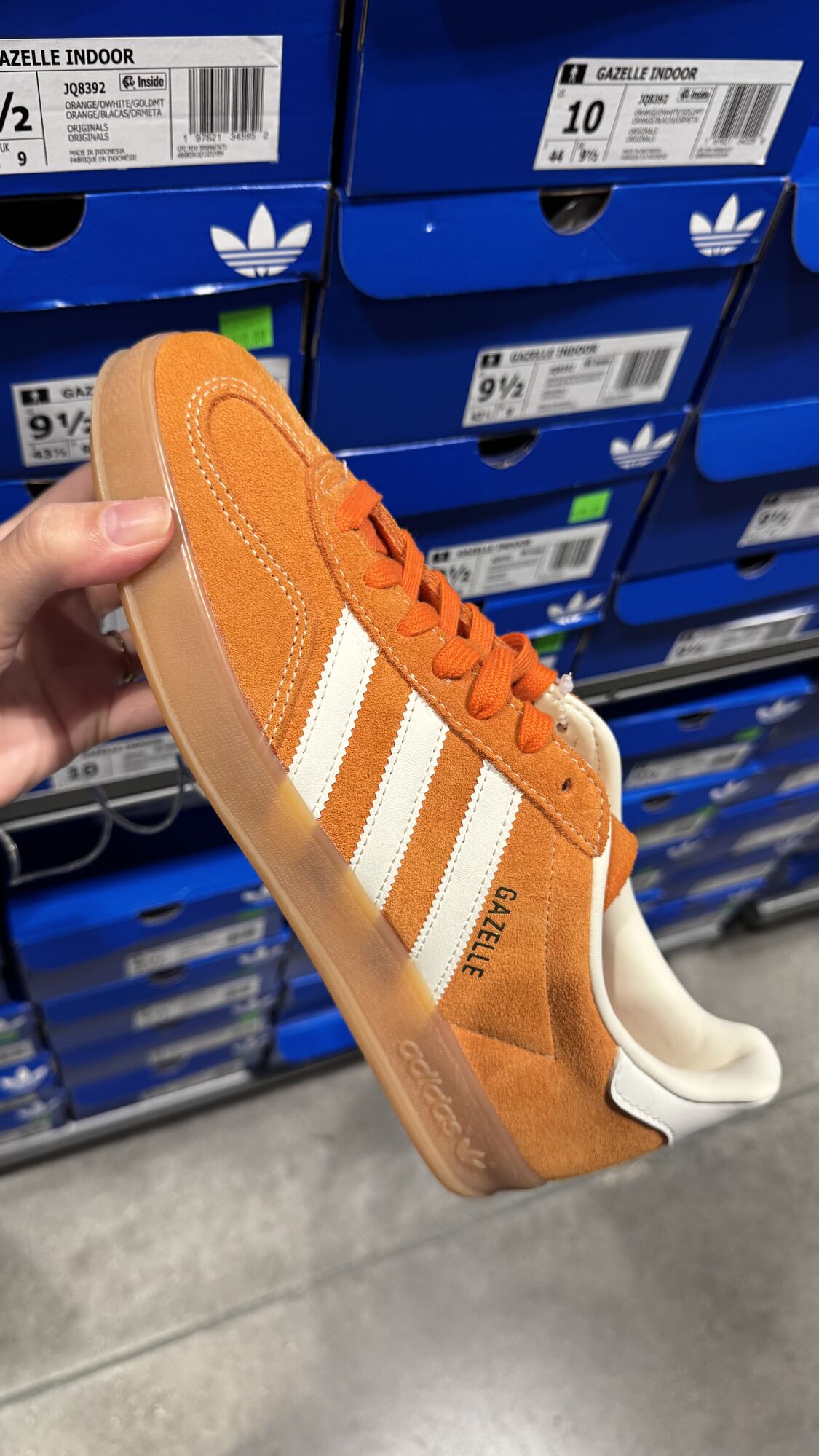 Adidas — Tênis