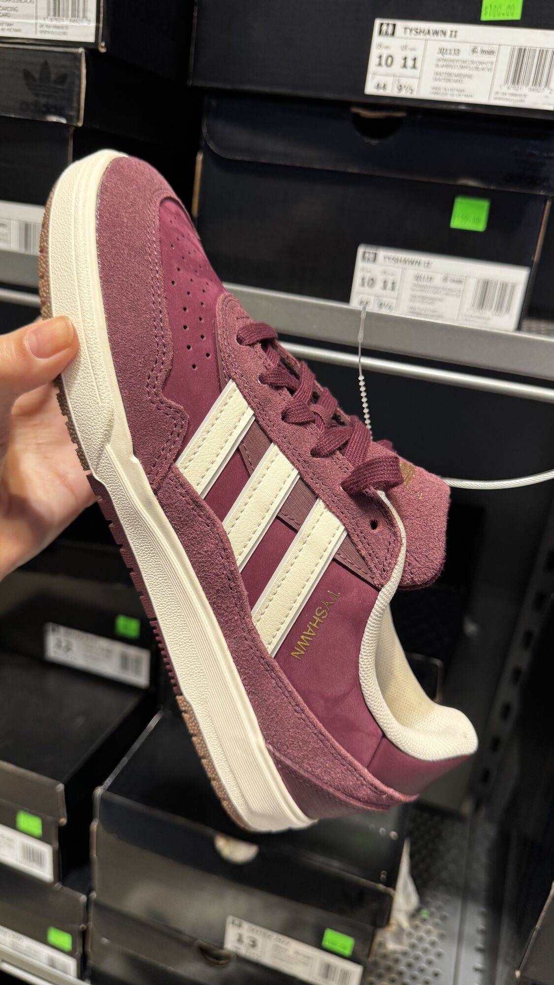 Adidas — Tênis