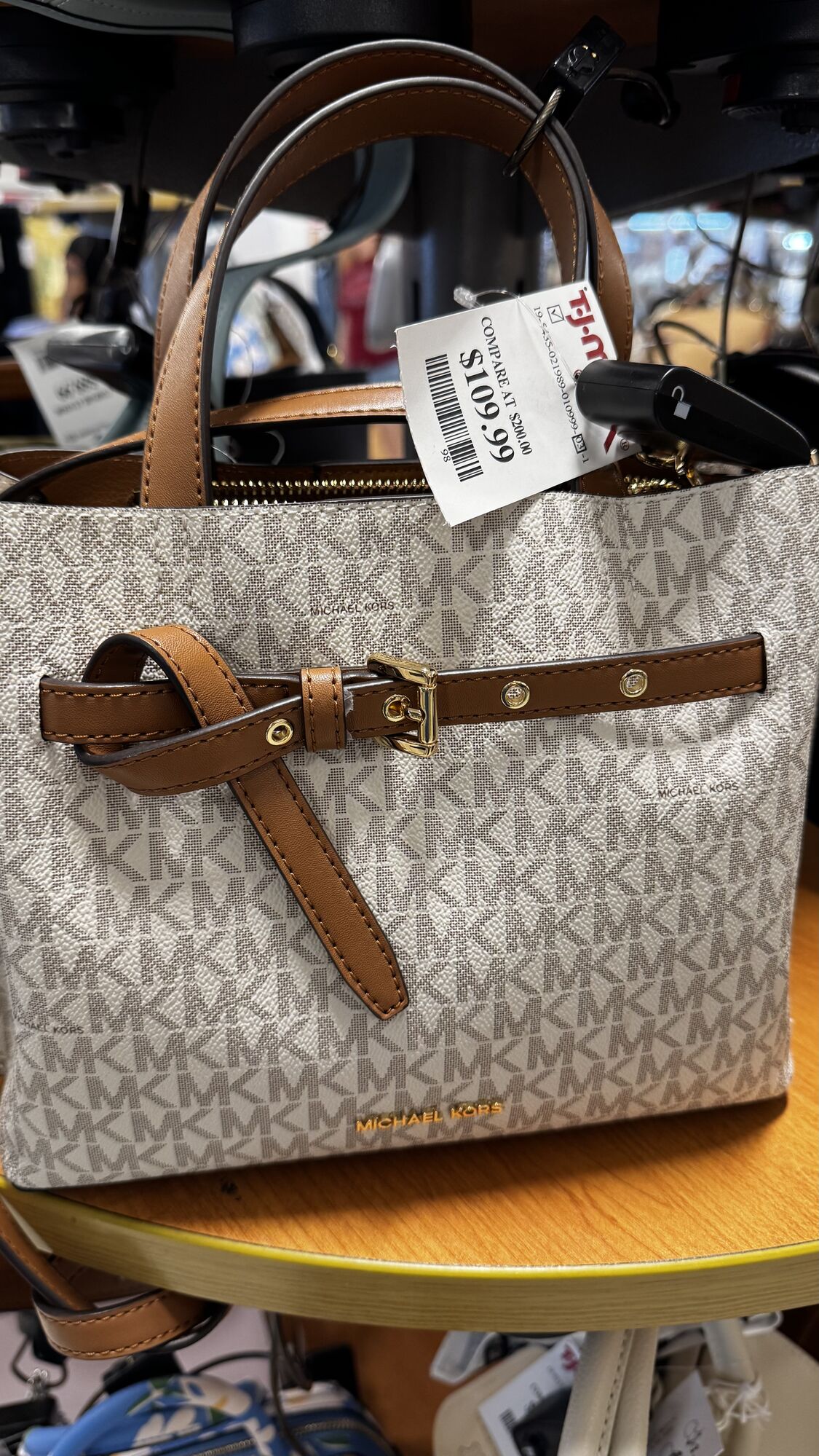 T.J. Maxx — Bolsa Michael Kors