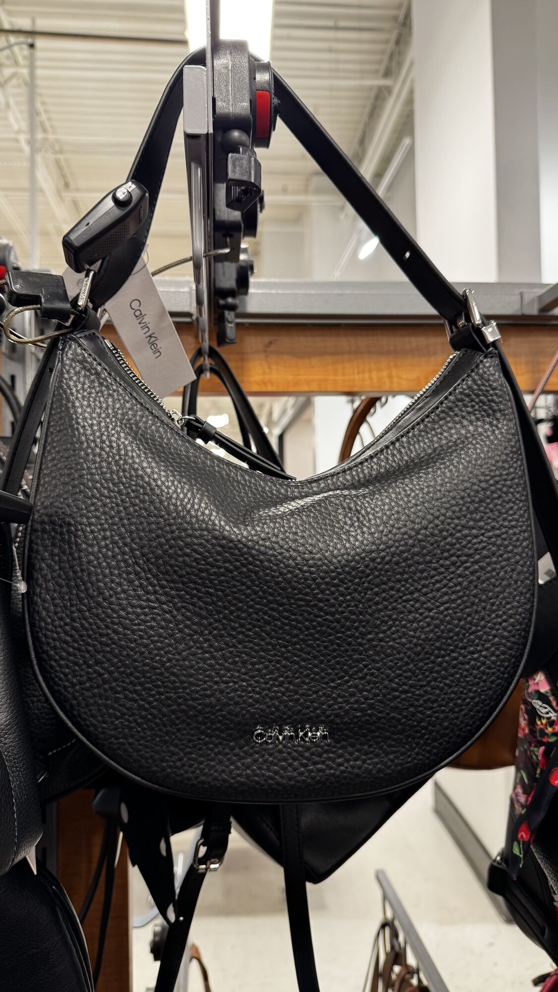 T.J. Maxx — Bolsa Calvin Klein