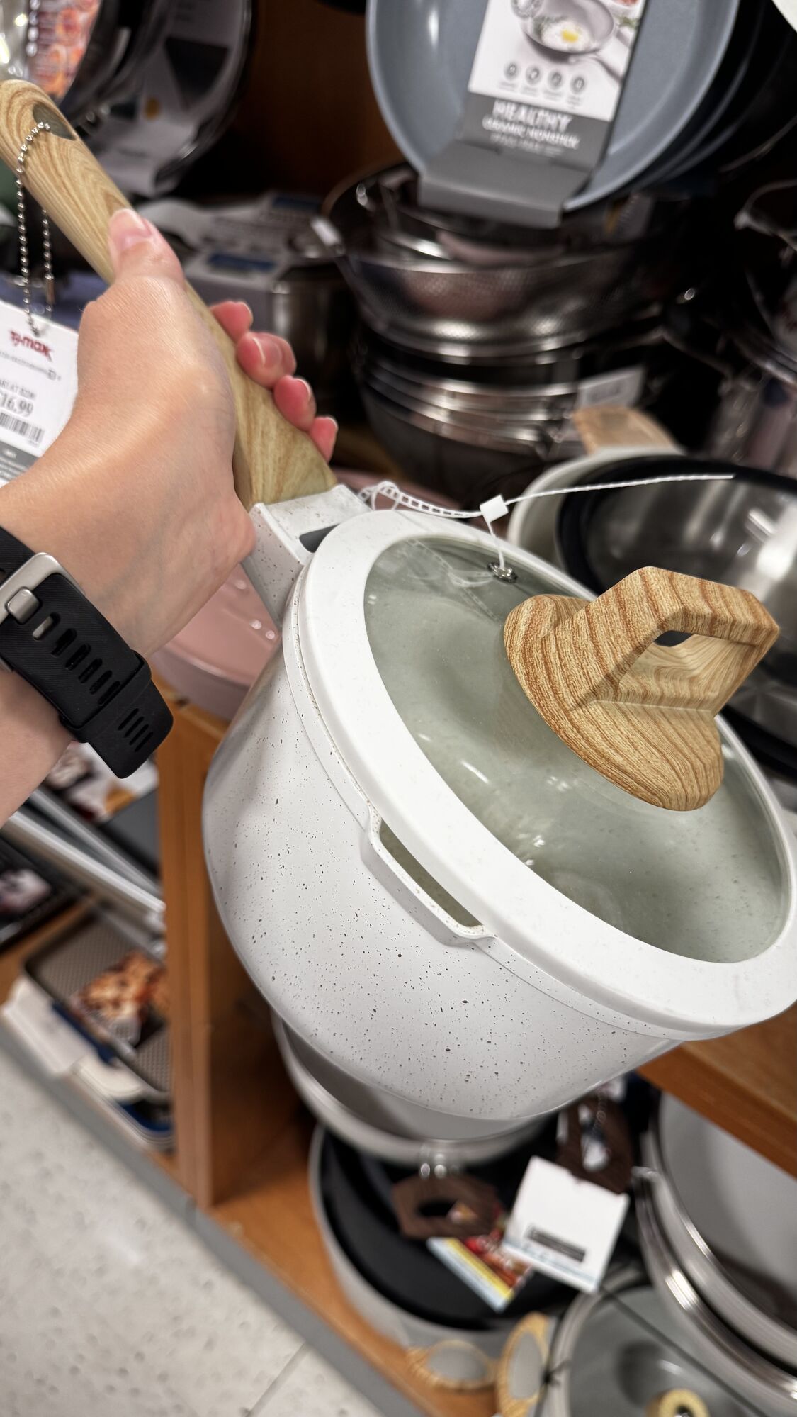 T.J. Maxx — Panela