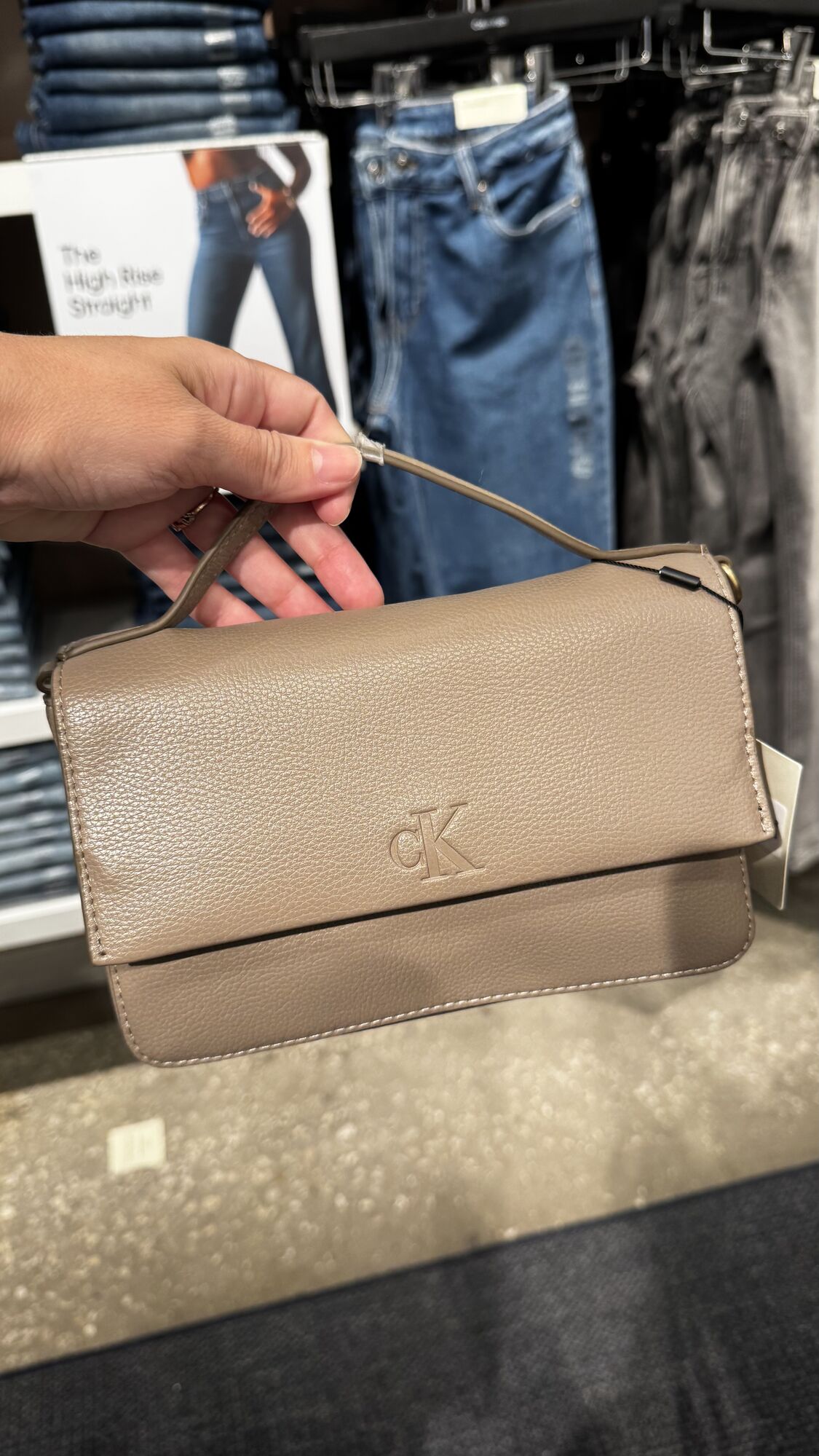 Calvin Klein — Bolsa