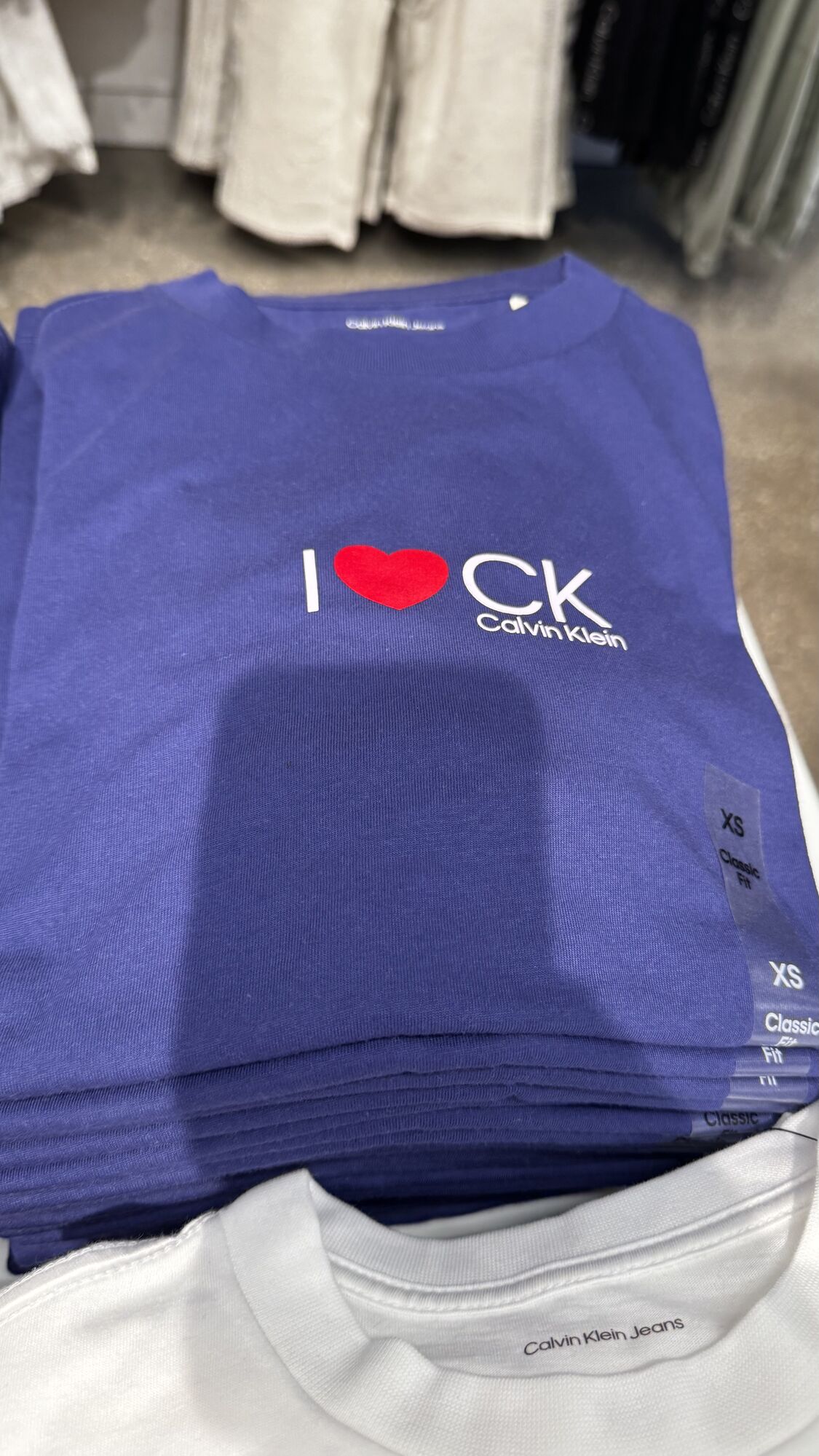 Calvin Klein — Blusa