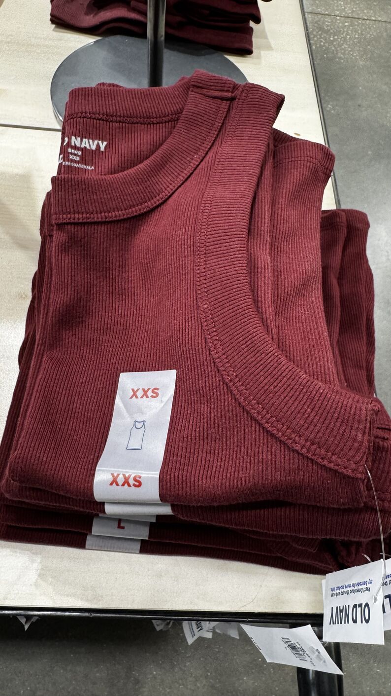 Old Navy — camiseta feminina