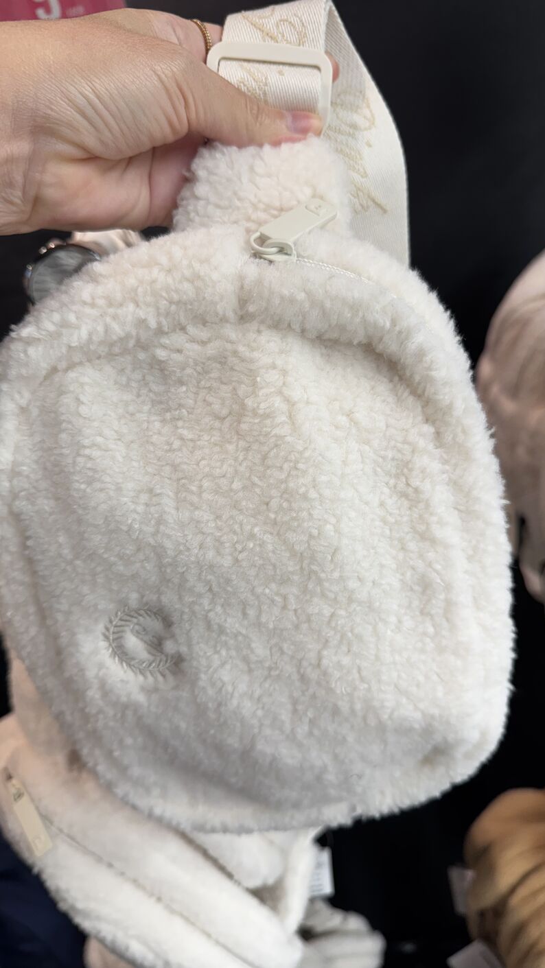 Victoria's Secret — pochet pelucia