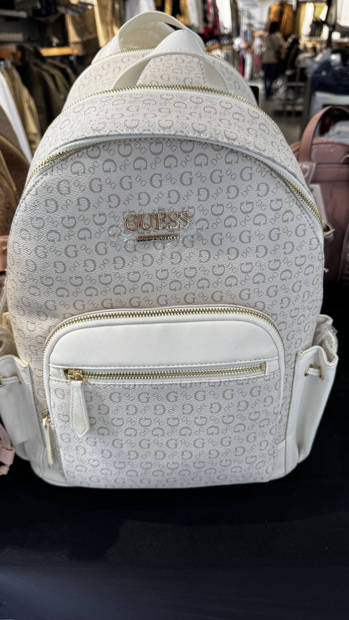 Guess — mochila