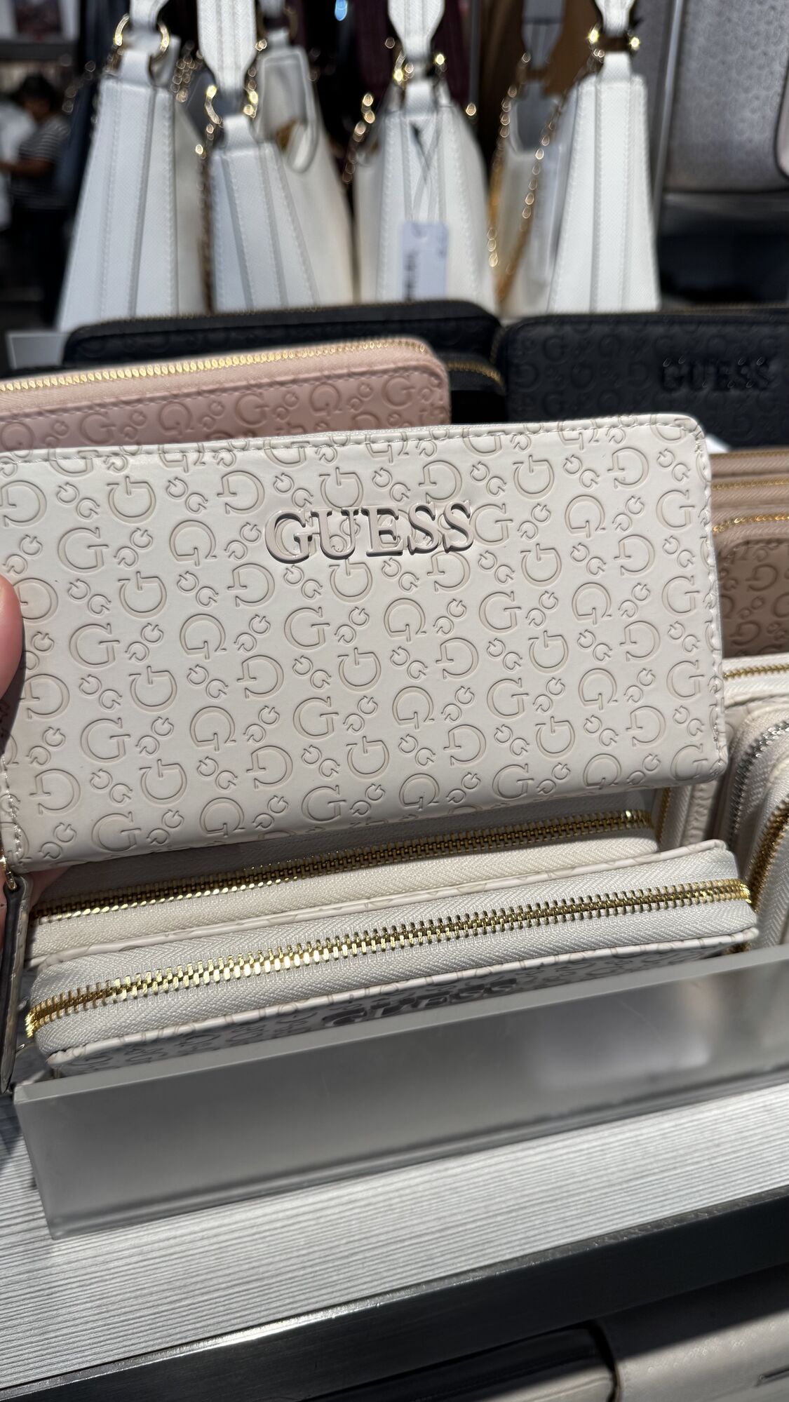 Guess — carteira
